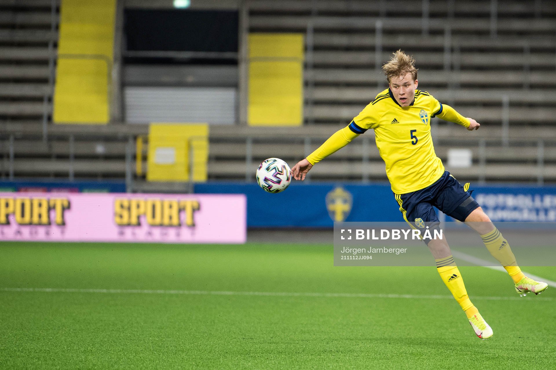 Daniel Svensson of Sweden