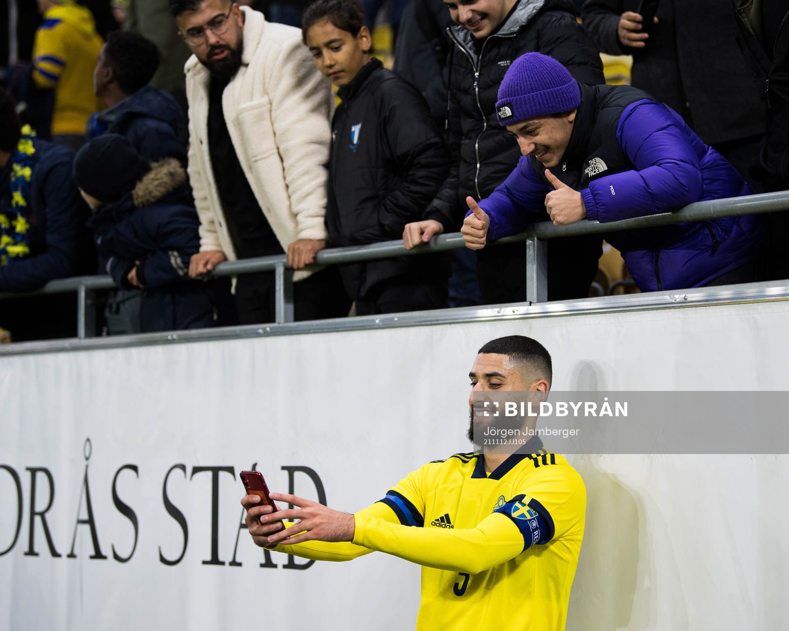 Aiham Ousou of Sweden celebrates with spectators