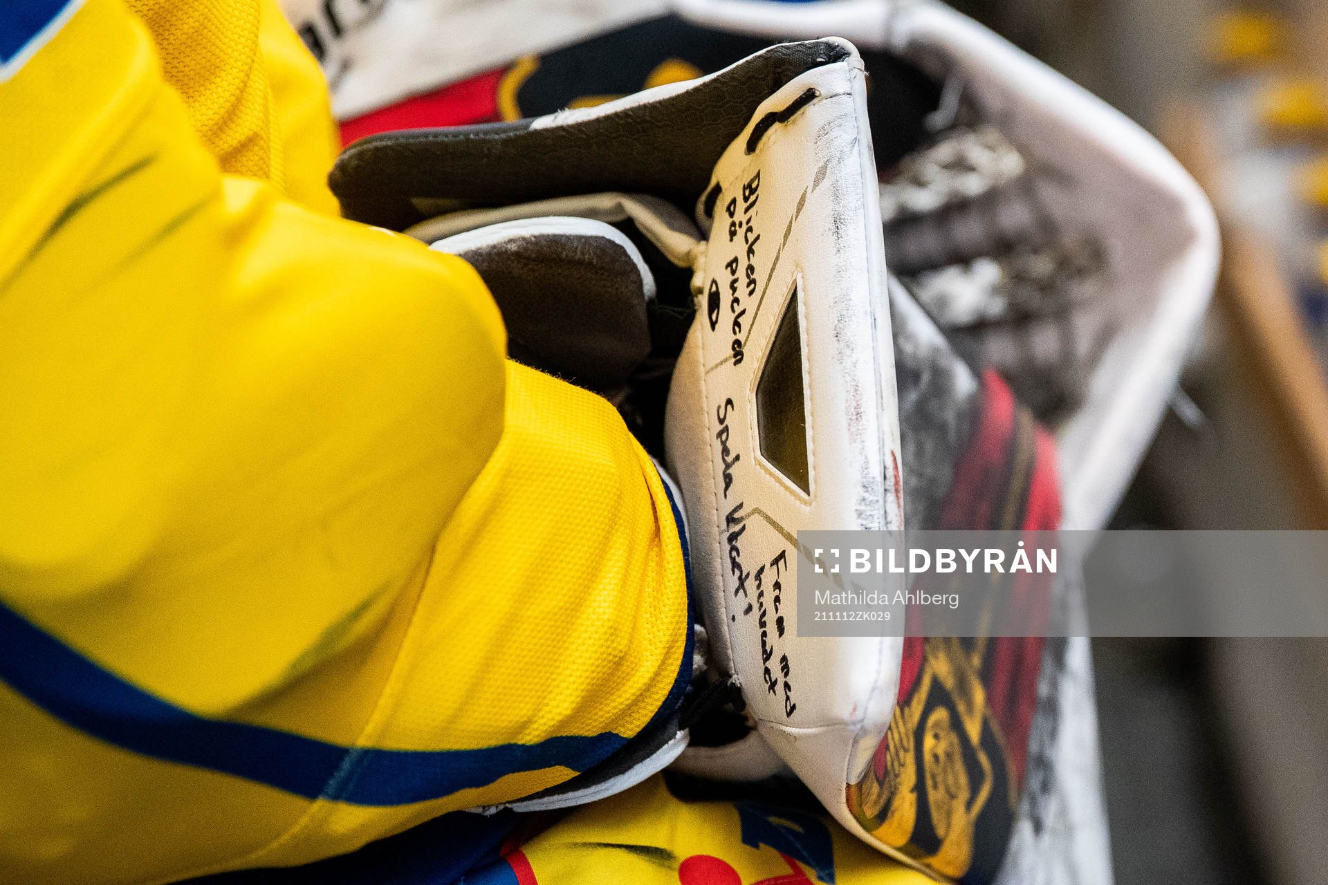 Goalkeeper Jesper Wallstedt of Sweden glove