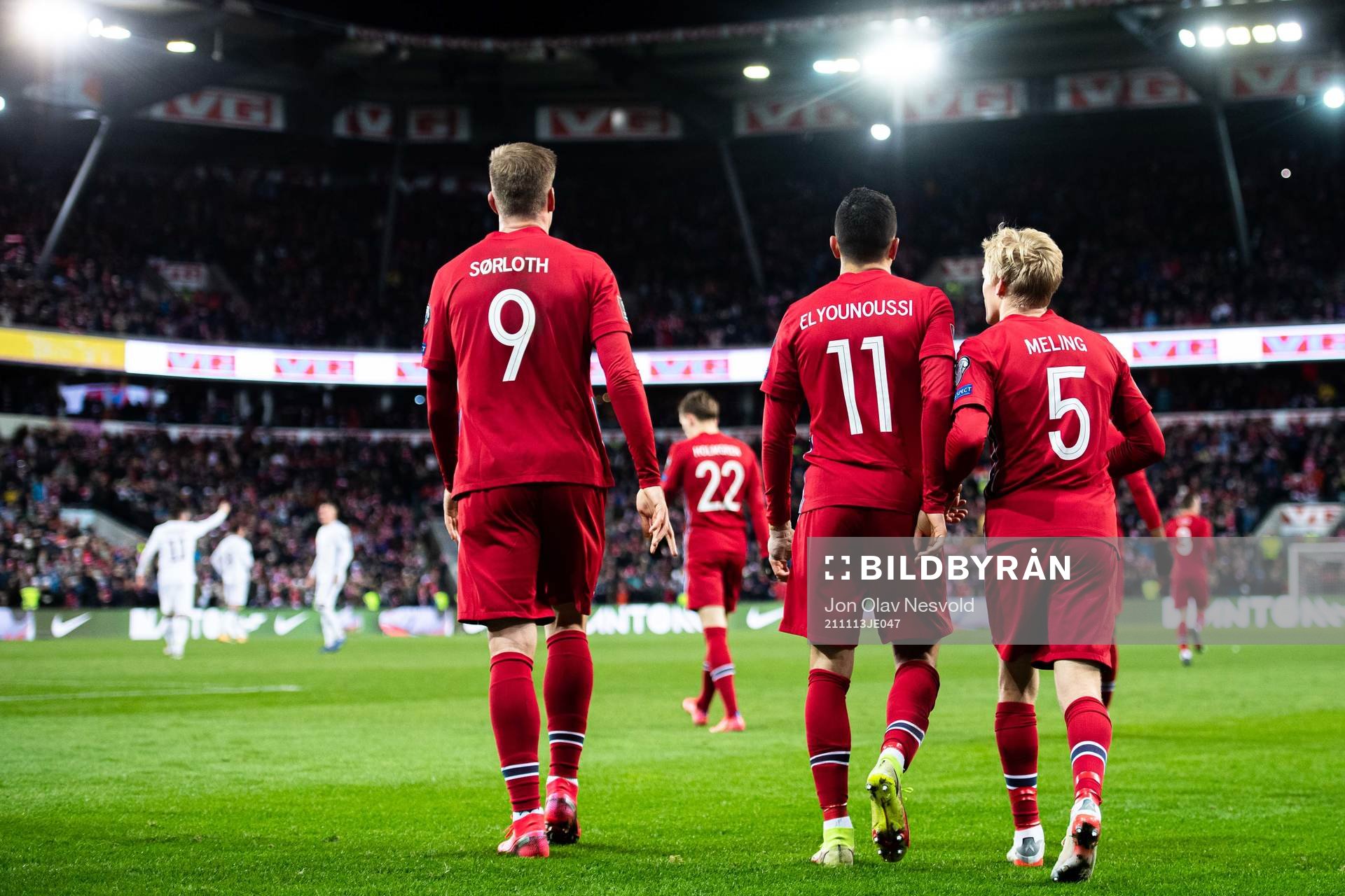 Mohamed Elyounoussi of Norway celebrate with teammates