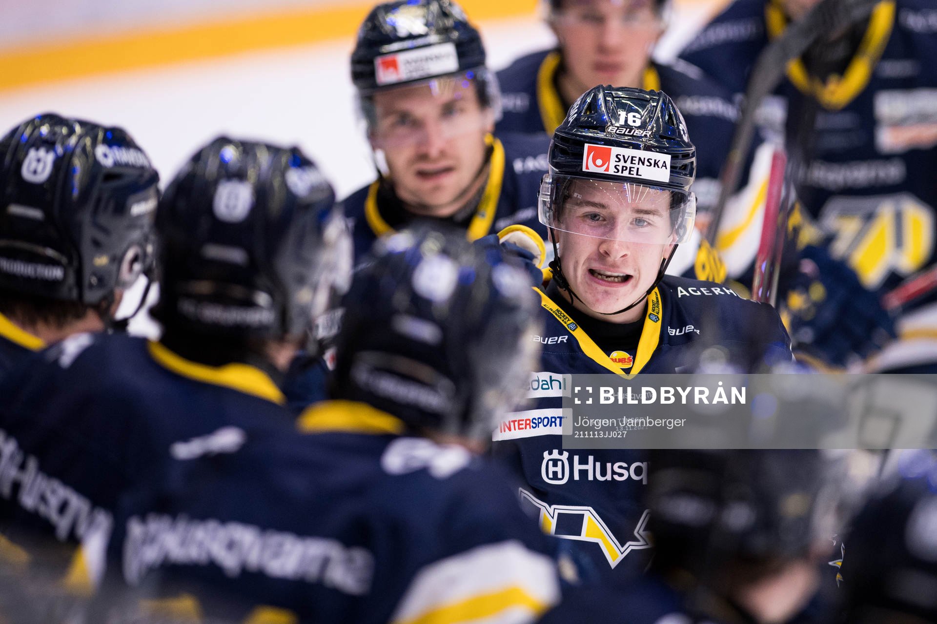 s Kalle Holm jublar