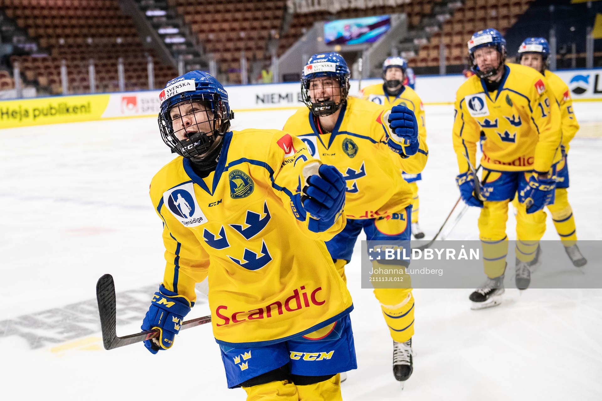 Linnea Hedin of Sweden celebrates