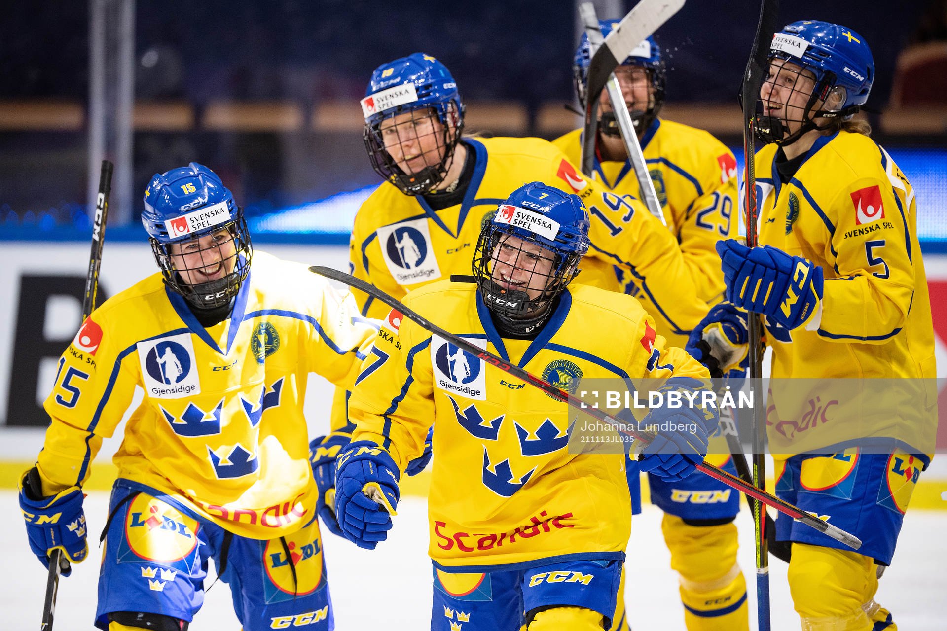 Lisa Johansson, Sofie Lundin, Sara Hjalmarsson and Johanna