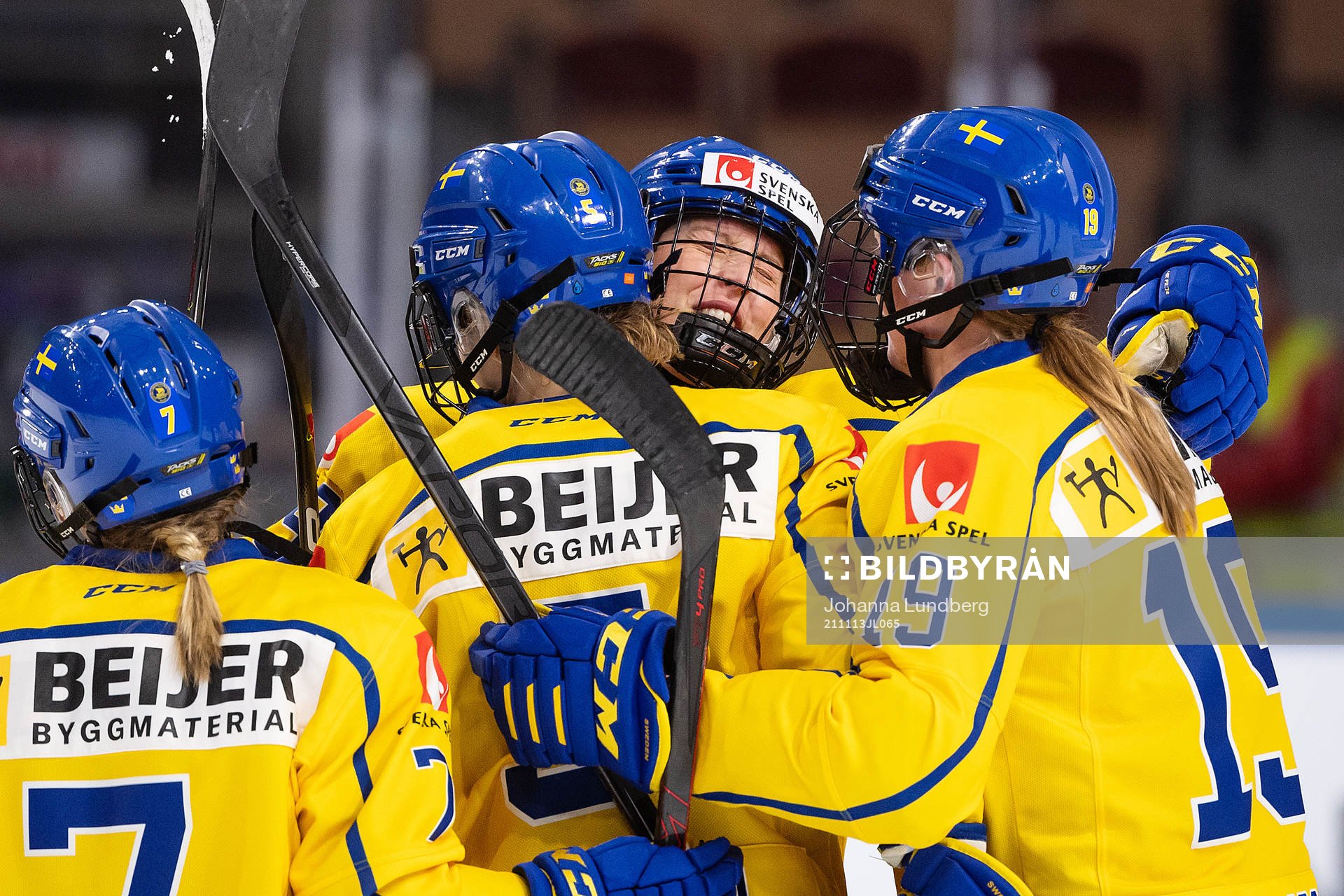 Mina Waxin of Sweden celebrates