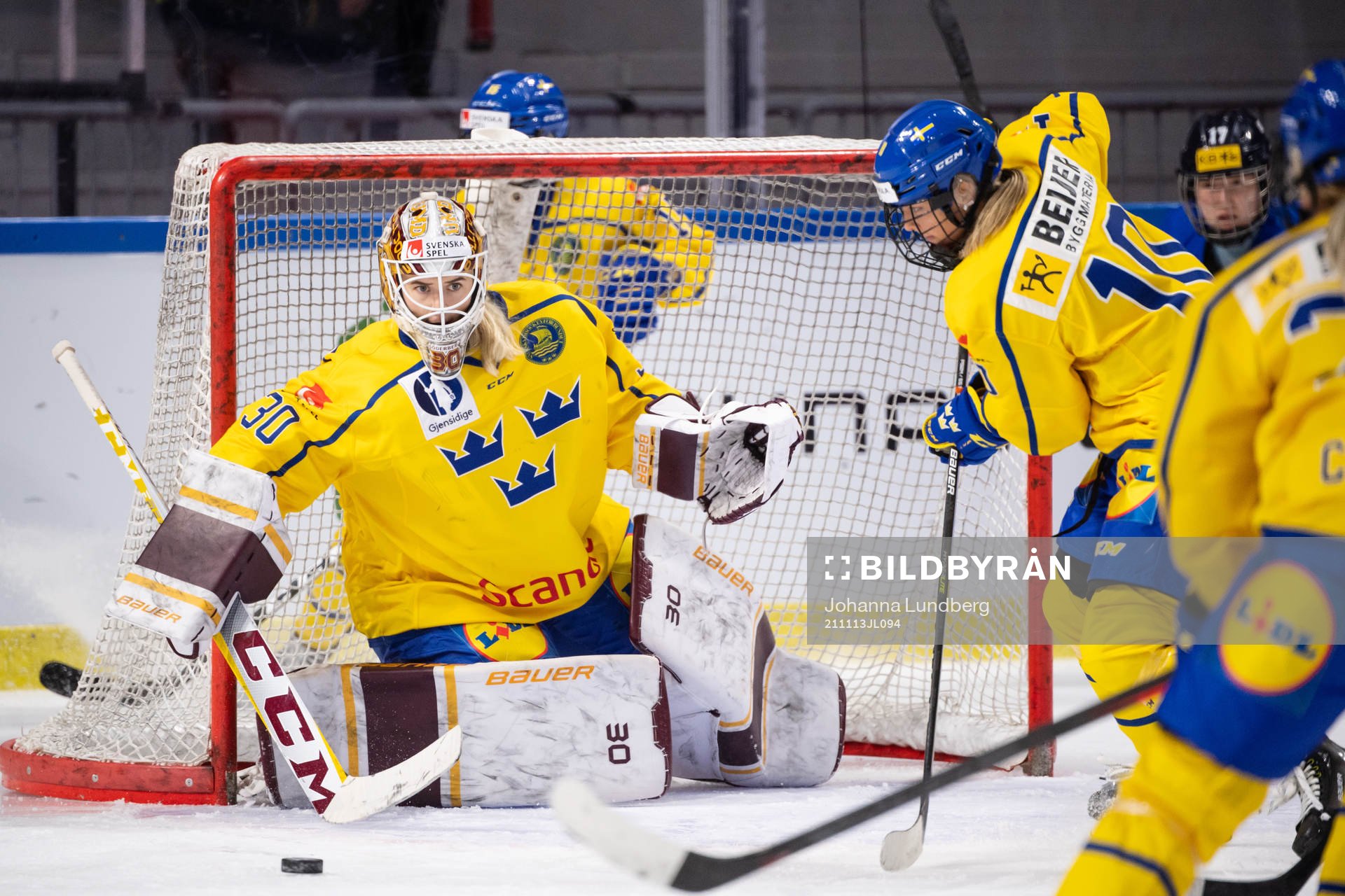 goalkeeper Emma Söderberg of Sweden