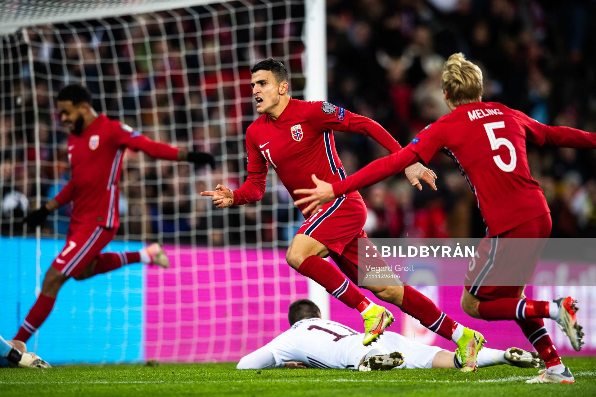 Mohamed Elyounoussi of Norway celebrates