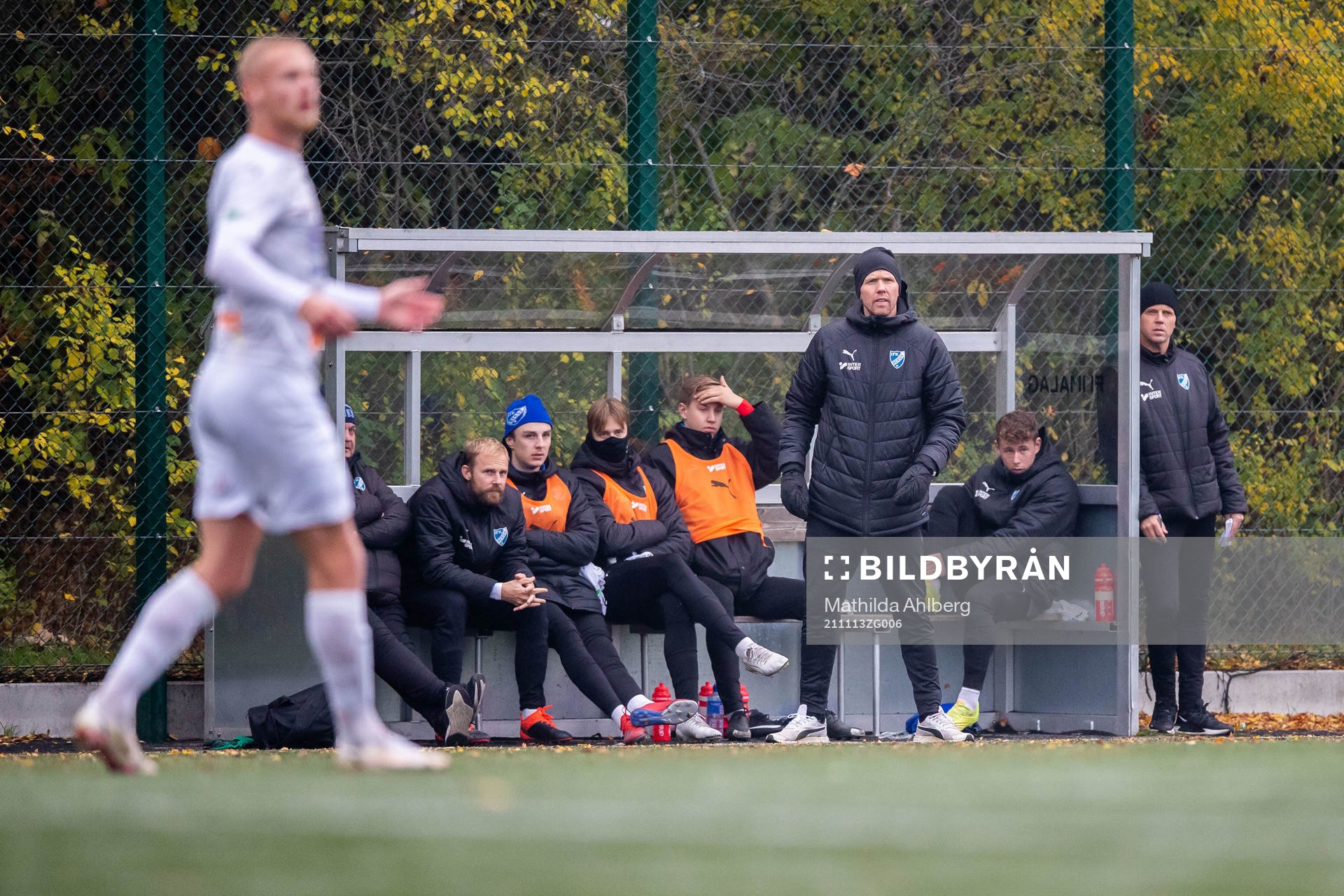 Bergas tränare David Elm under fotbollsmatchen i divison 2 Södra Götaland mellan Olympic och Berga den 13 november 2021 i Malmö.