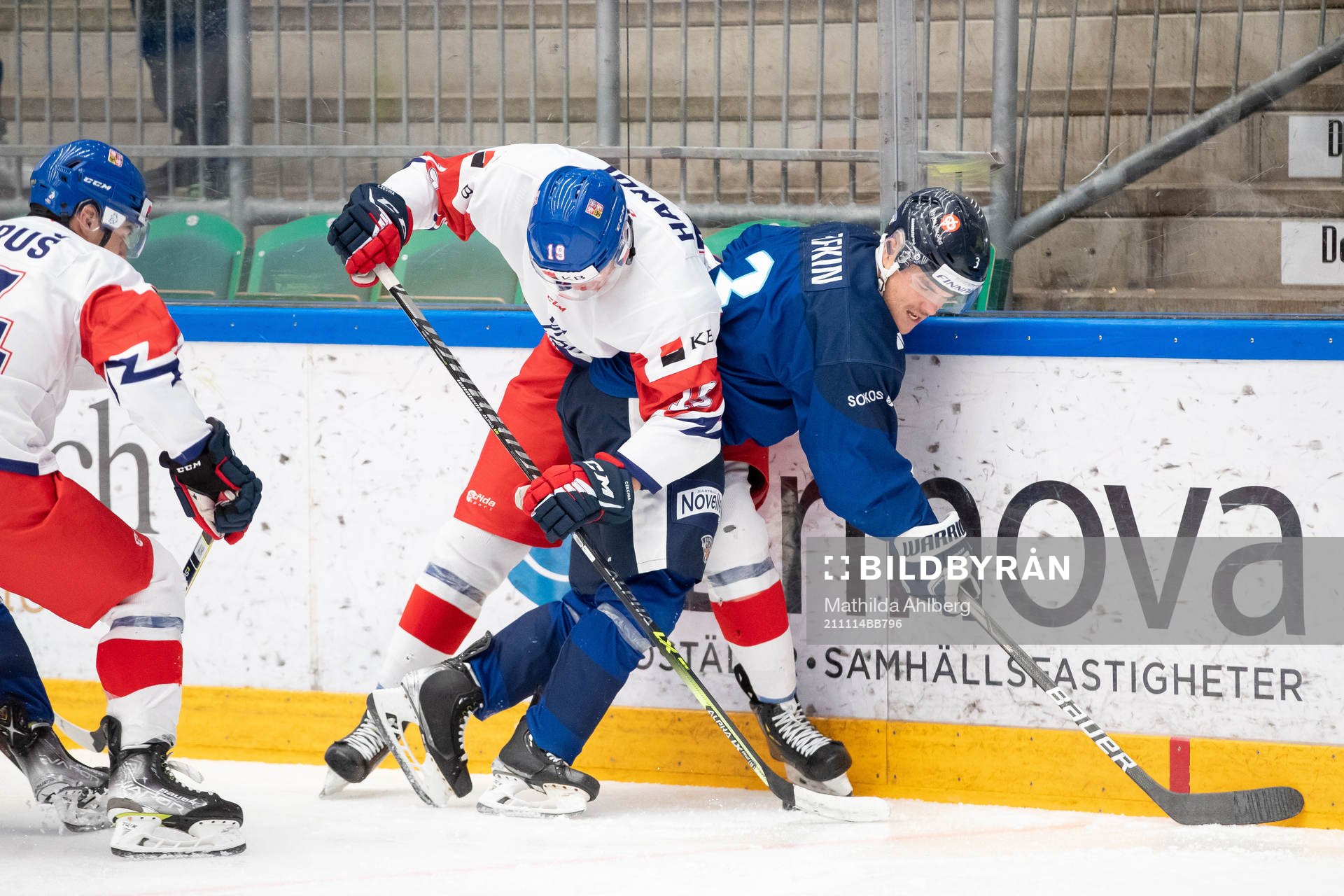 Tobias Handl of Czech Republic and Ruben Rafkin of Finland