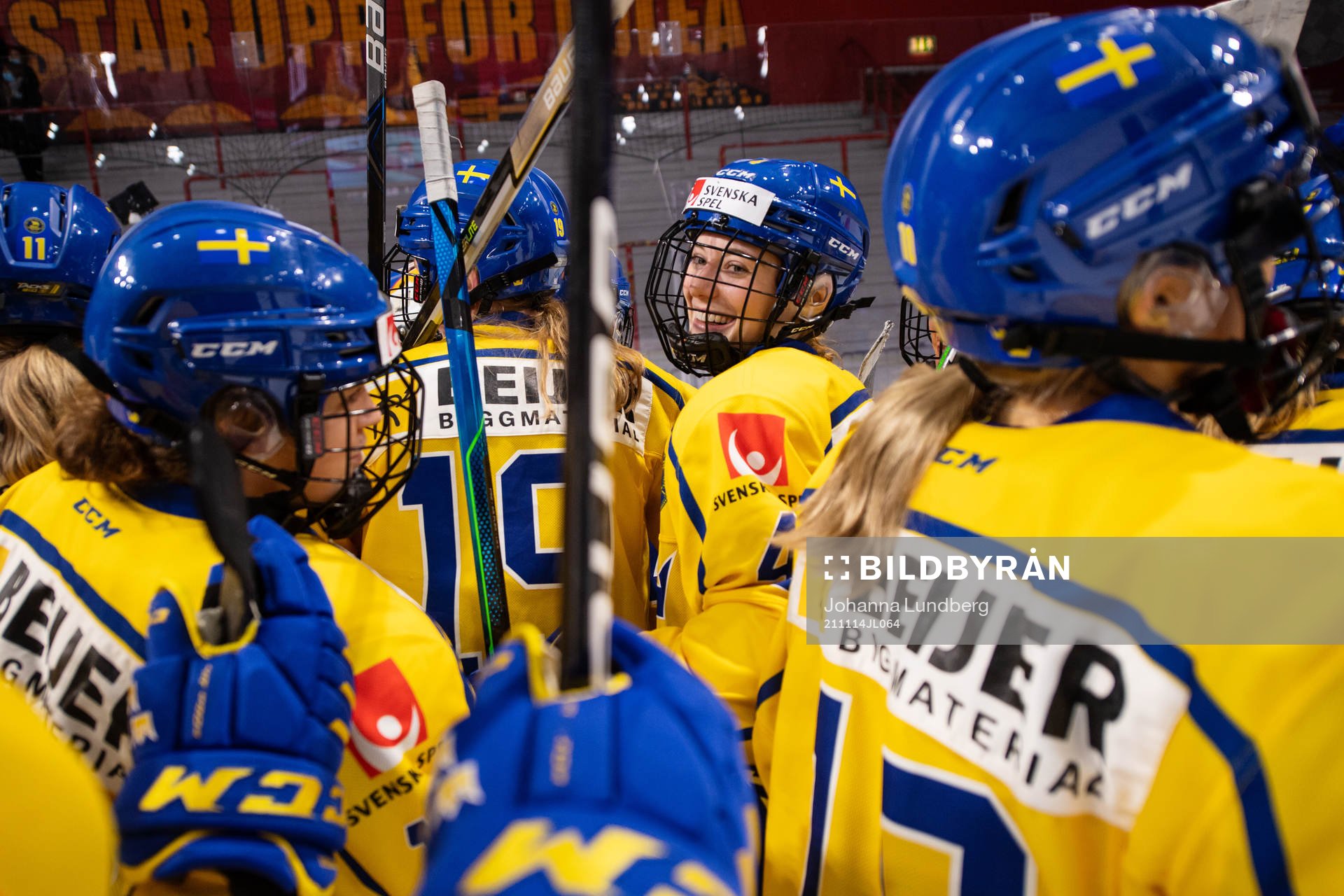 Linnea Andersson of Sweden celebrates