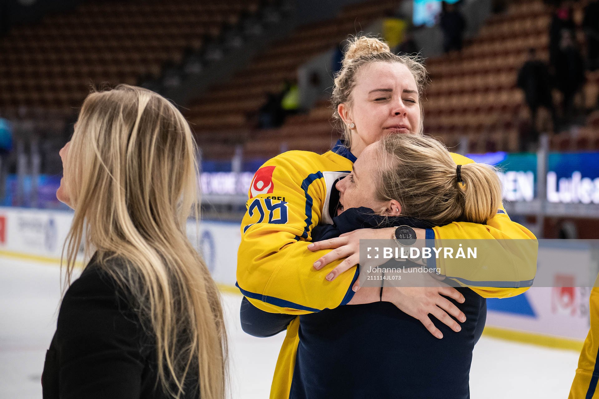 Michelle Löwenhielm of Sweden celebrates