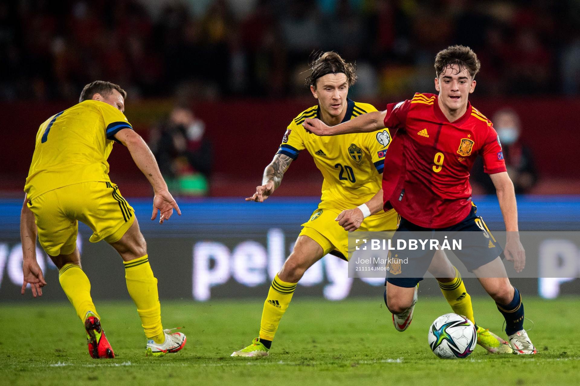 Kristoffer Olsson of Sweden and Gavi of Spain