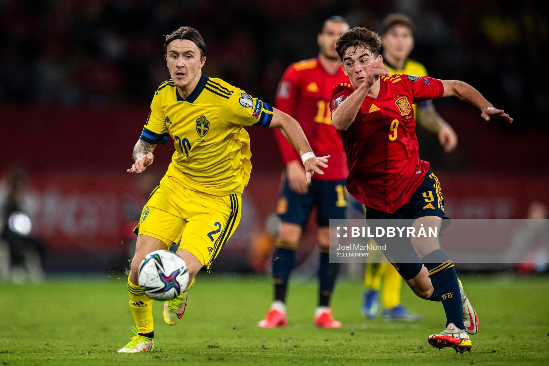 Kristoffer Olsson of Sweden and Gavi of Spain