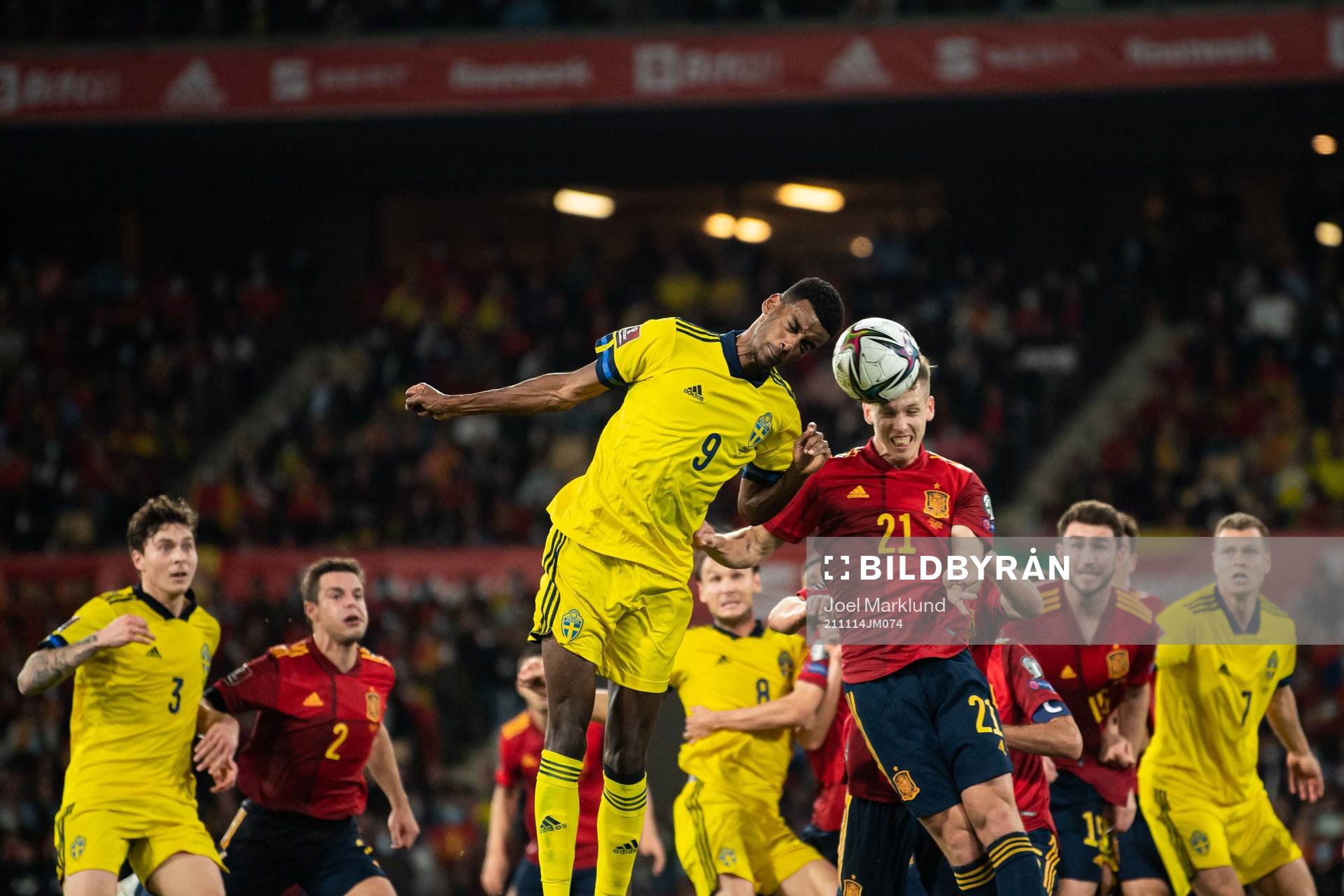 Alexander Isak of Sweden and Dani Olmo of Spain
