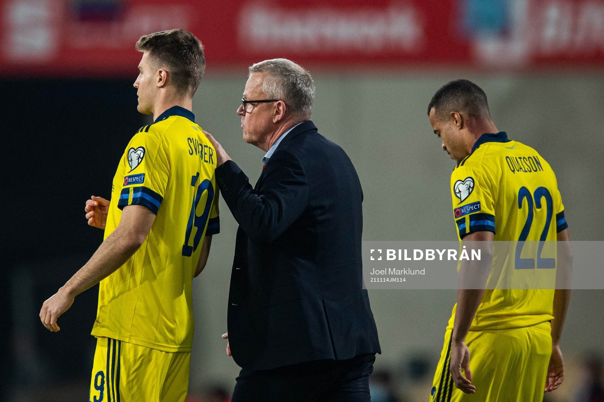 Mattias Svanberg, head coach Janne Andersson and Robin