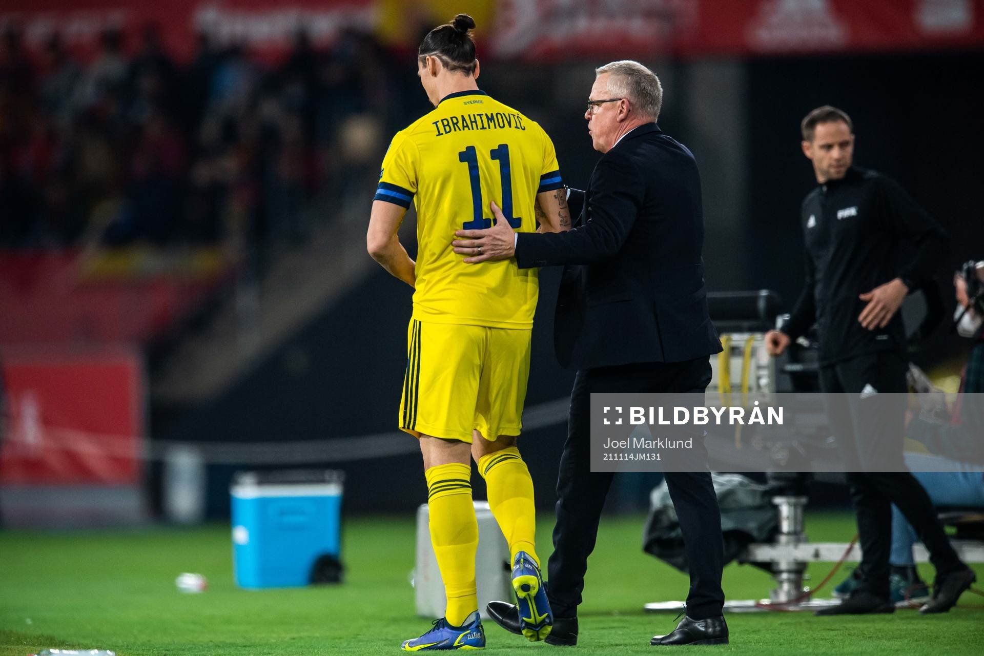 Zlatan Ibrahimovic and head coach Janne Andersson of Sweden