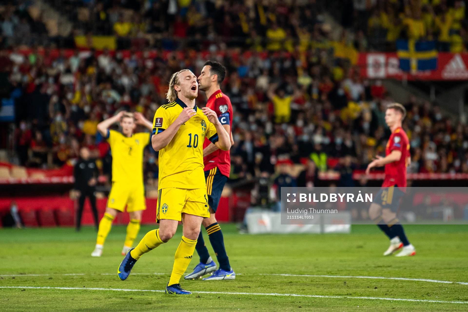 Emil Forsberg of Sweden reacts