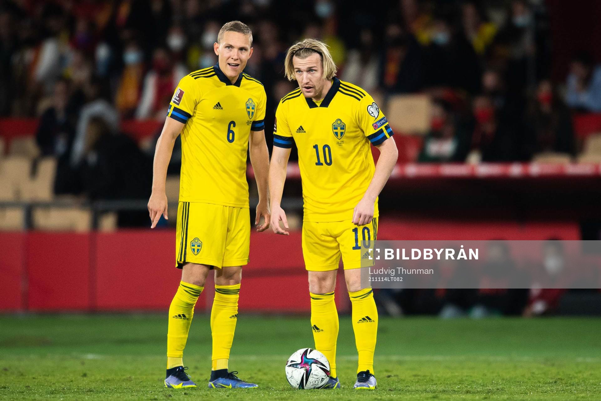 Ludwig Augustinsson and Emil Forsberg of Sweden