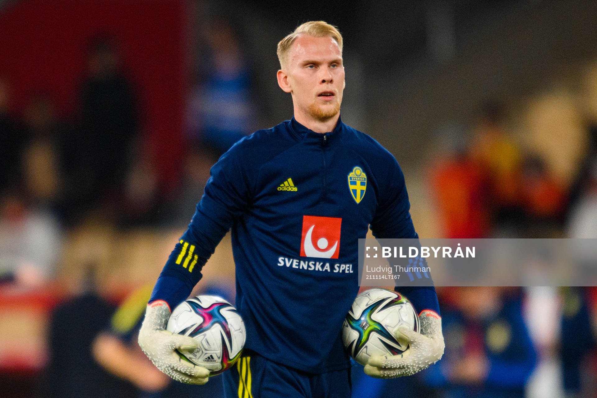 Goalkeeper Pontus Dahlberg during the warm-up ahead of the FIFA World Cup Qualifier football match between Spain and Sweden on November 14, 2021 in Seville. 