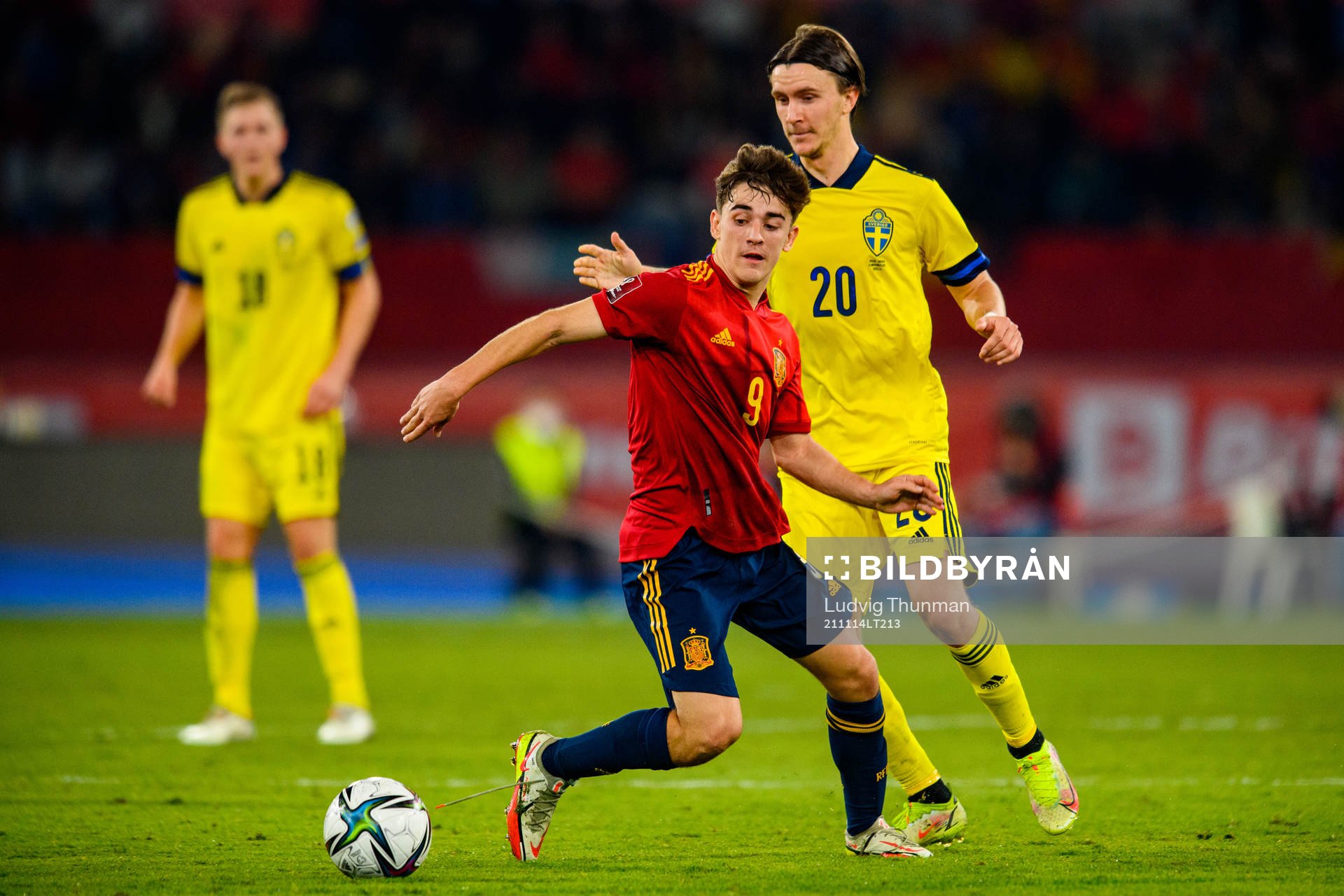 Gavi and Kristoffer Olsson of Sweden