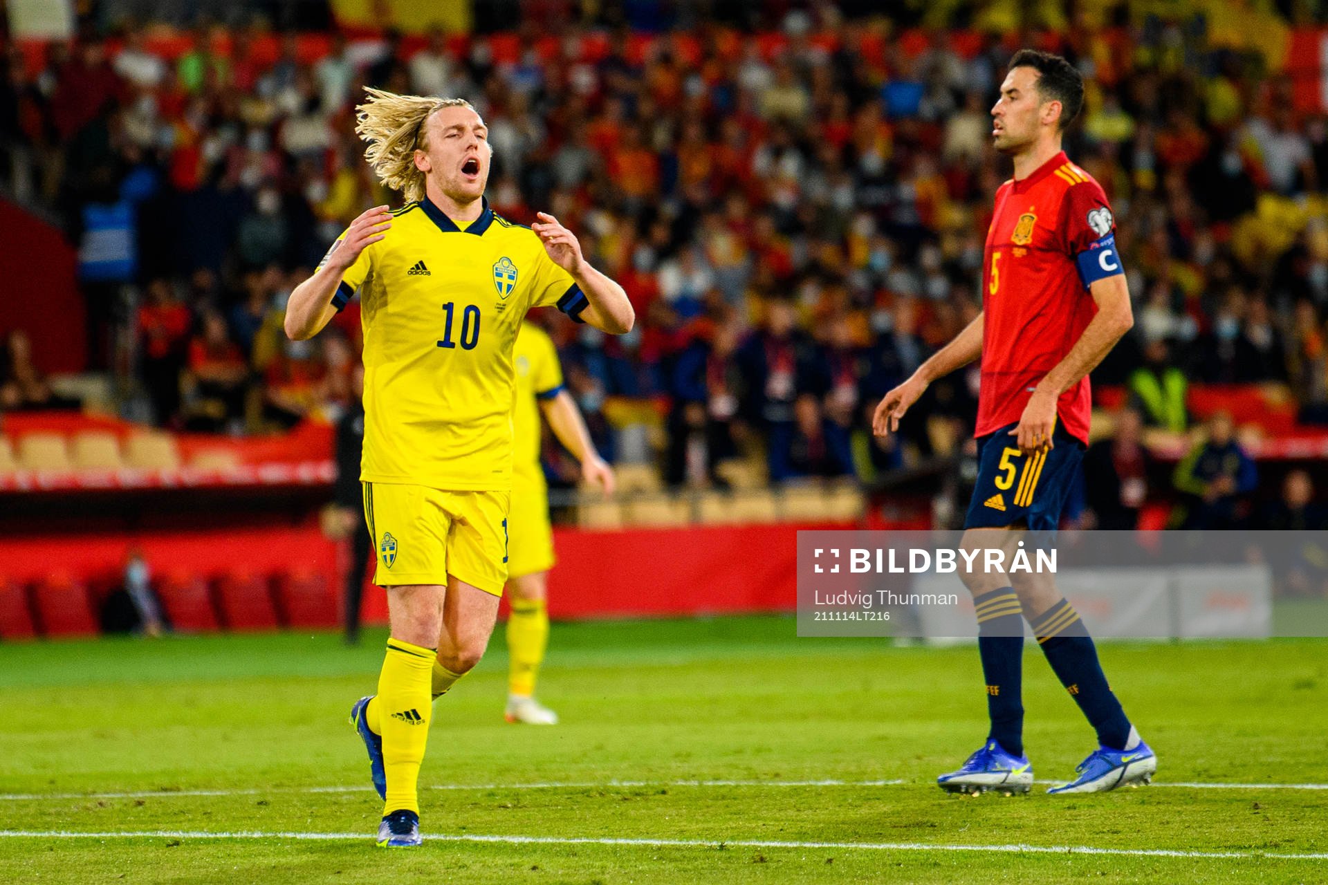 Emil Forsberg of Sweden looks dejected