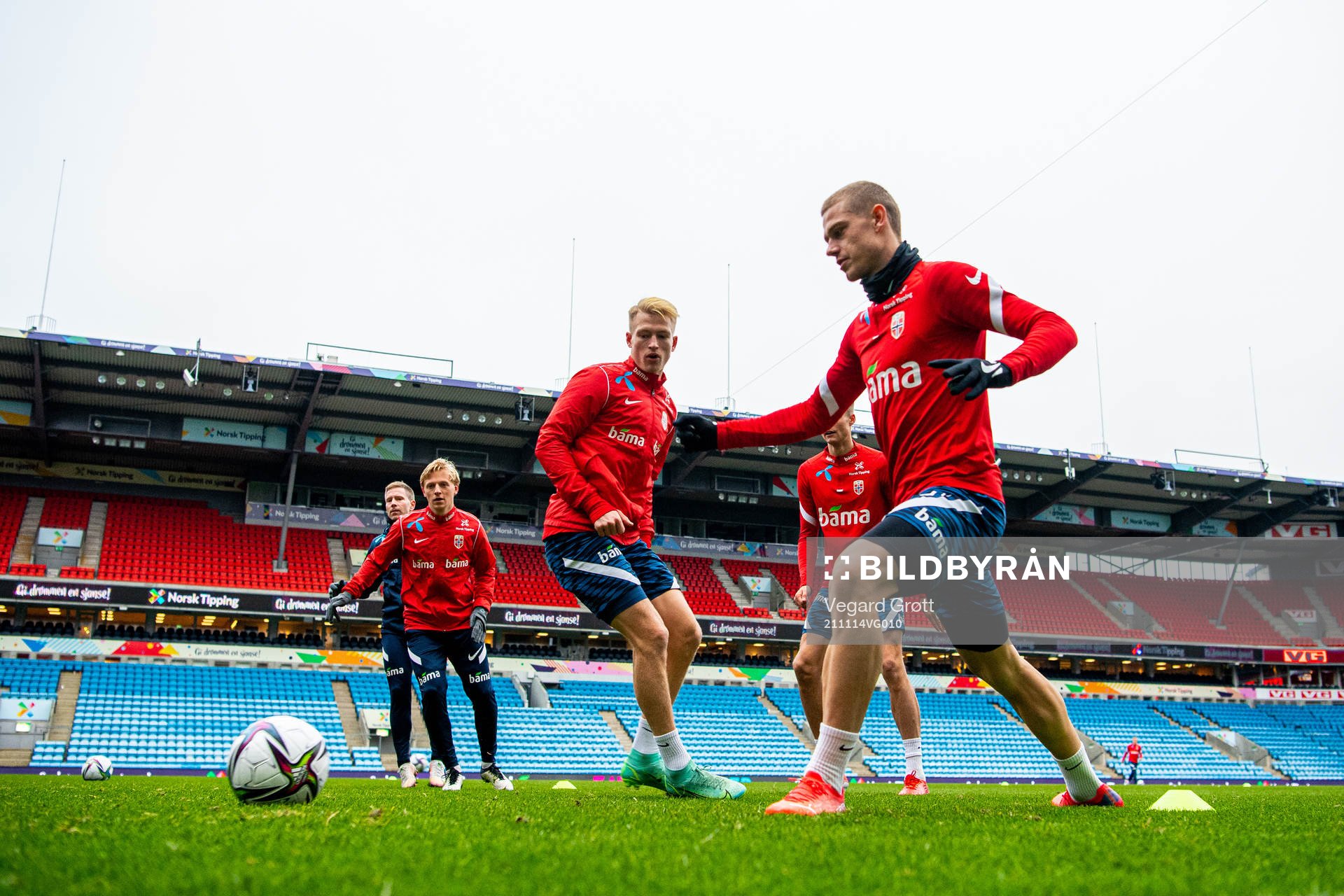 Andreas Hanche-Olsen and Julian Ryerson of the Norwegian