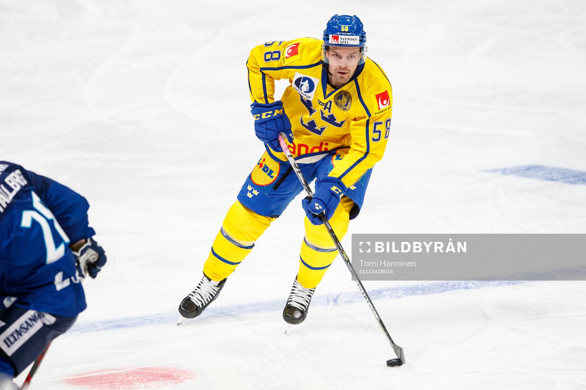 Anton Lander of Sweden
