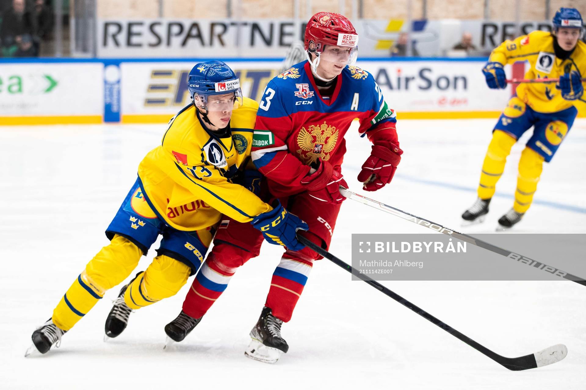 Albert Sjöberg of Sweden and Dmitri Zlodeyev of Russia
