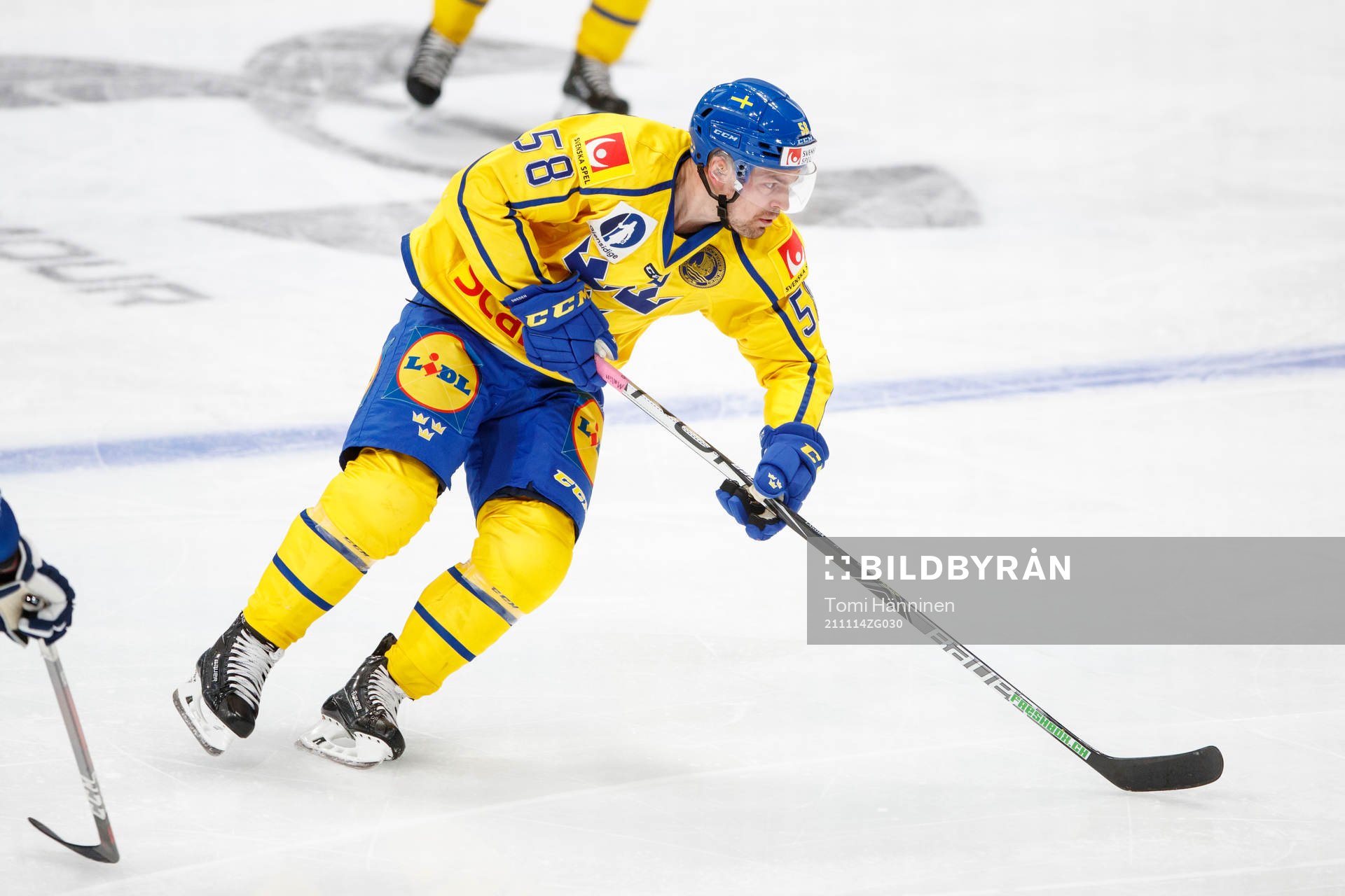 Anton Lander of Sweden