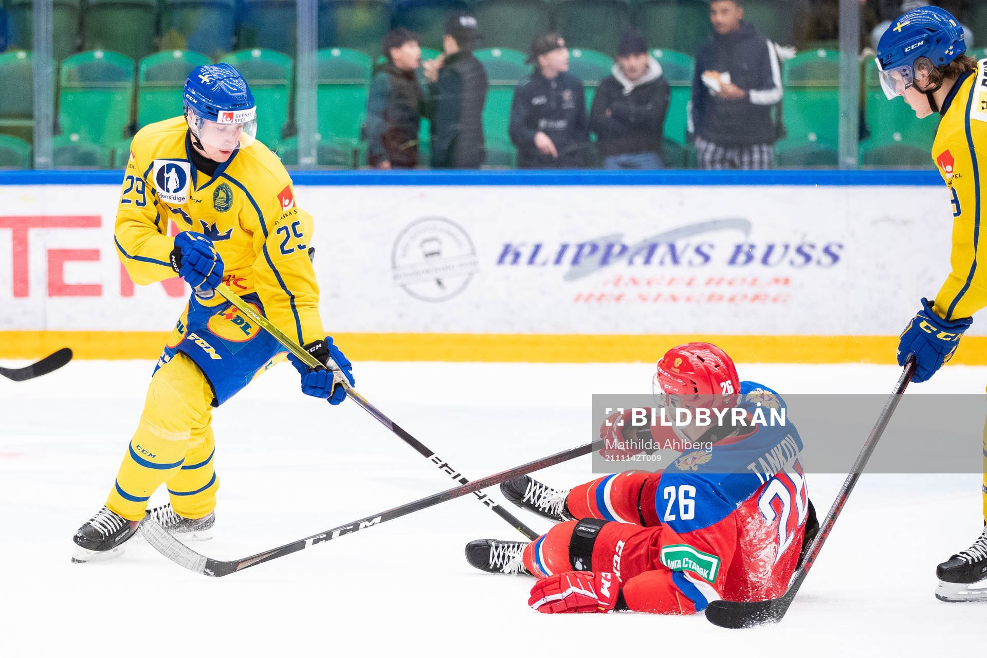 Isak Garfve of Sweden and Kirill Tankov of Russia
