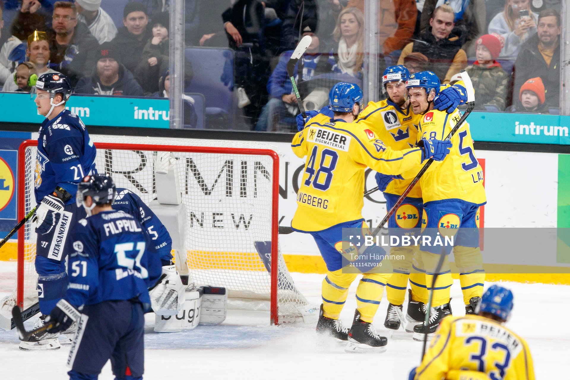 Carl Klingberg, Christian Djoos and Anton Lander of Sweden