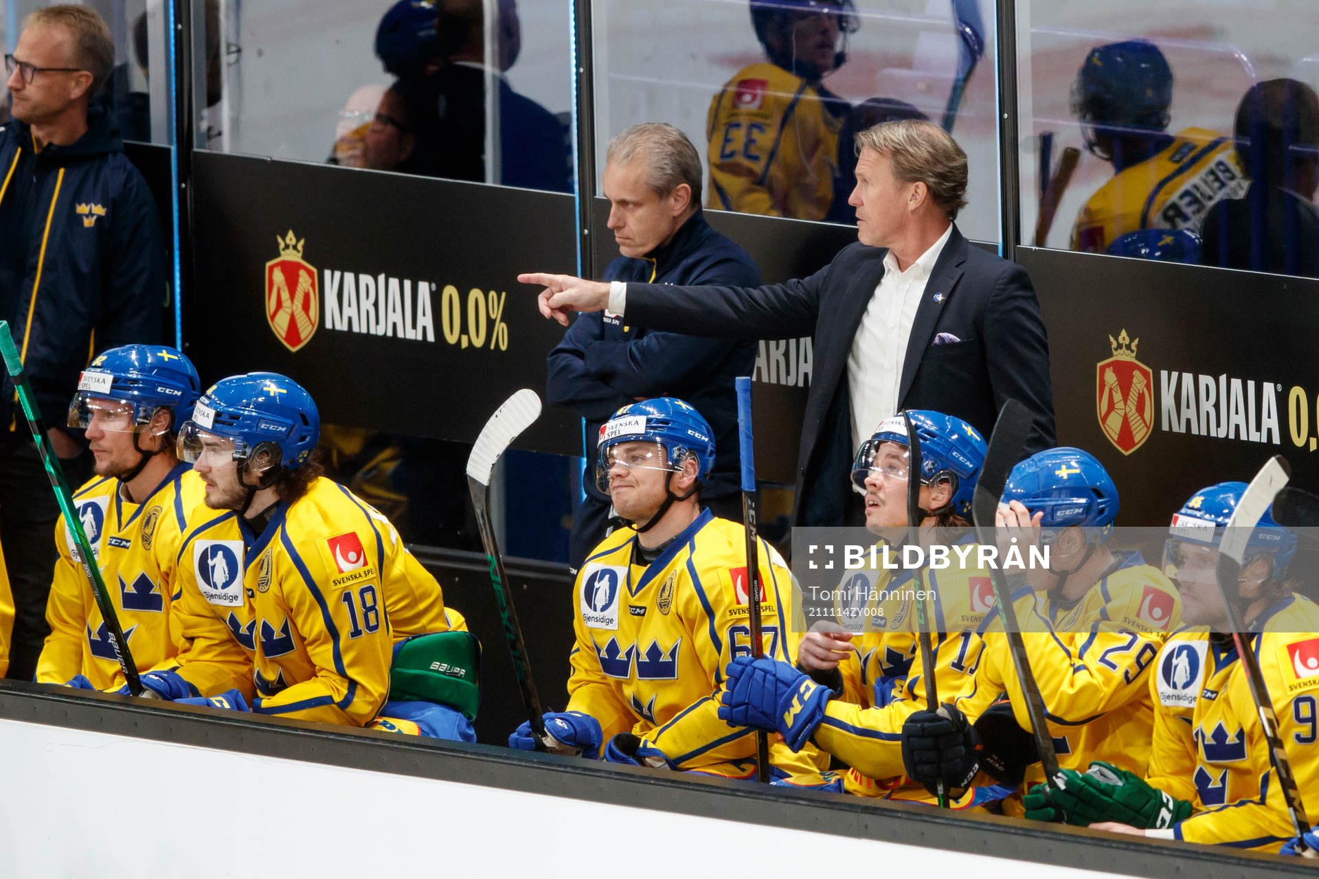 Head coach Johan Karpenlöv of Sweden