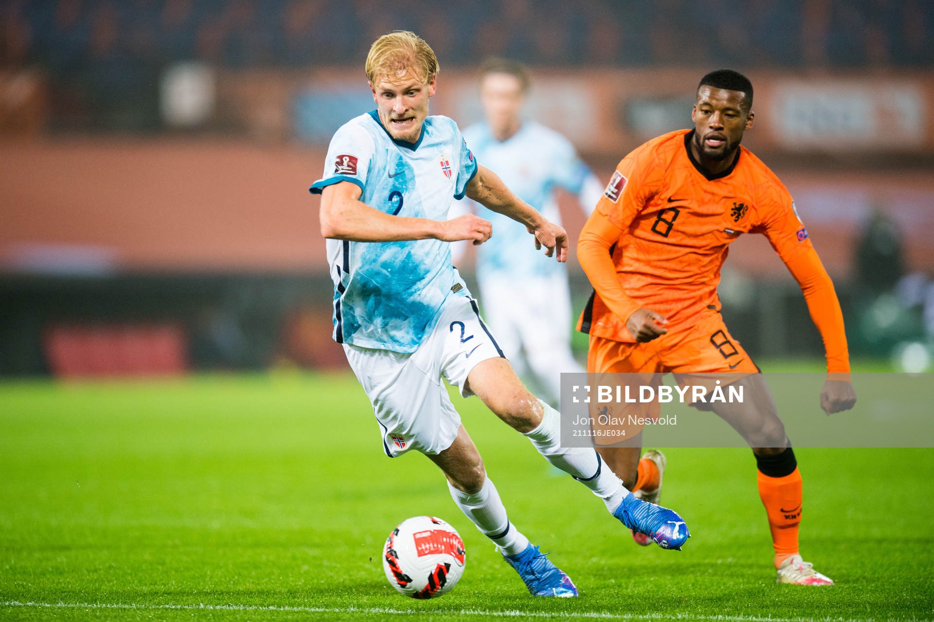 Morten Thorsby of Norway and Georginio Wijnaldum of