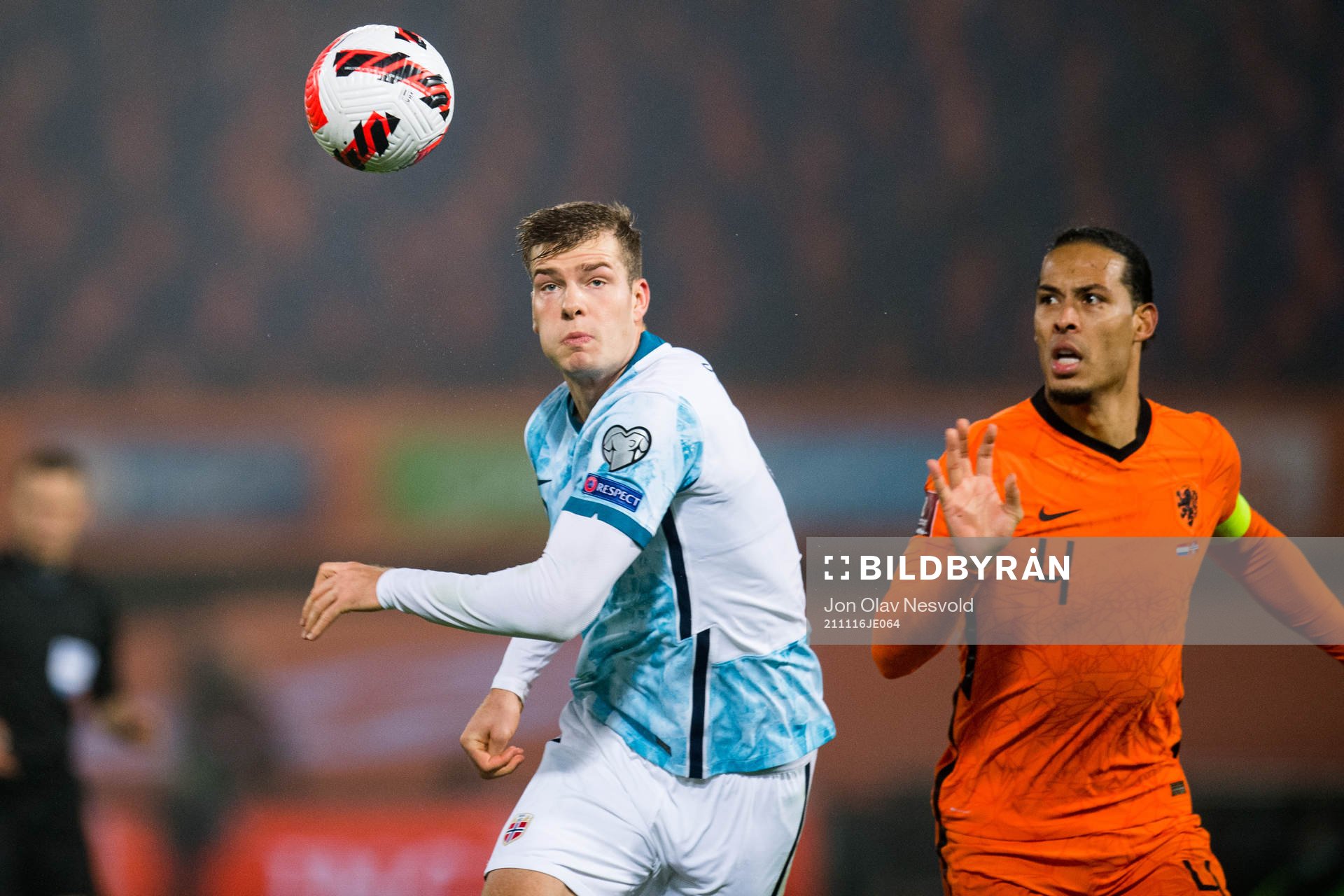 Alexander Sørloth of Norway and Virgil van Dijk of