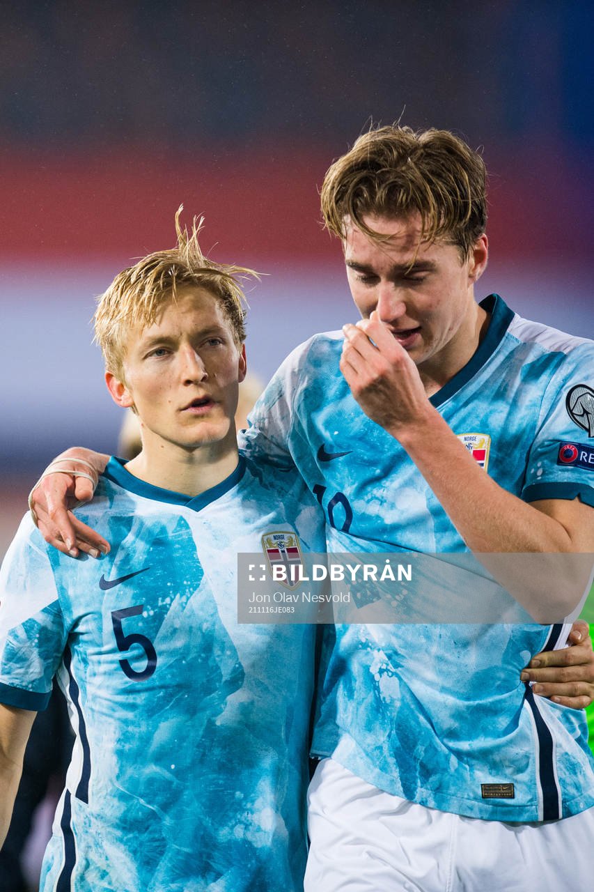 Birger Meling and Kristian Thorstvedt of Norway looks