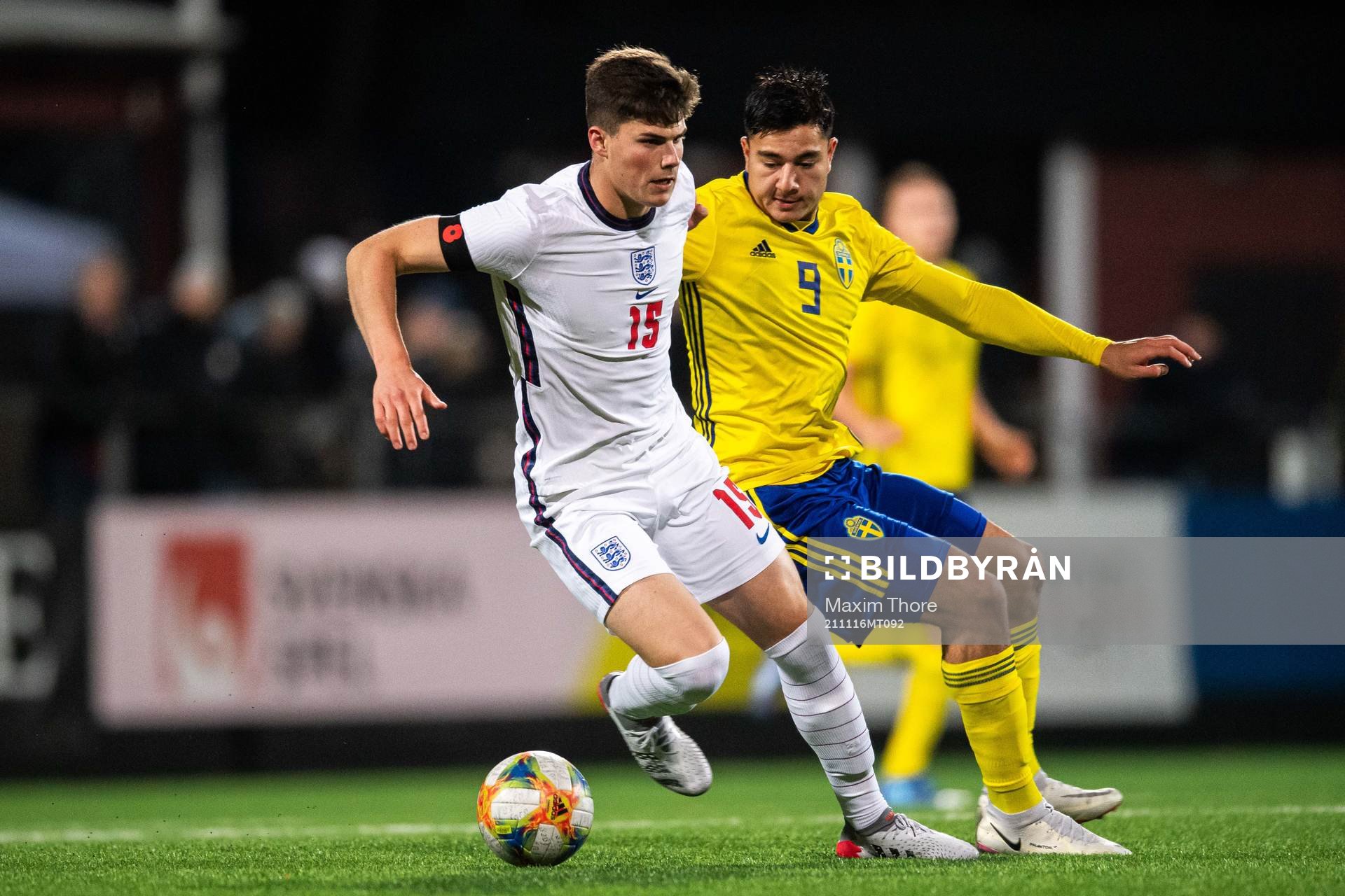 Ronnie Edwards of England and Jusef Qasem of Sweden