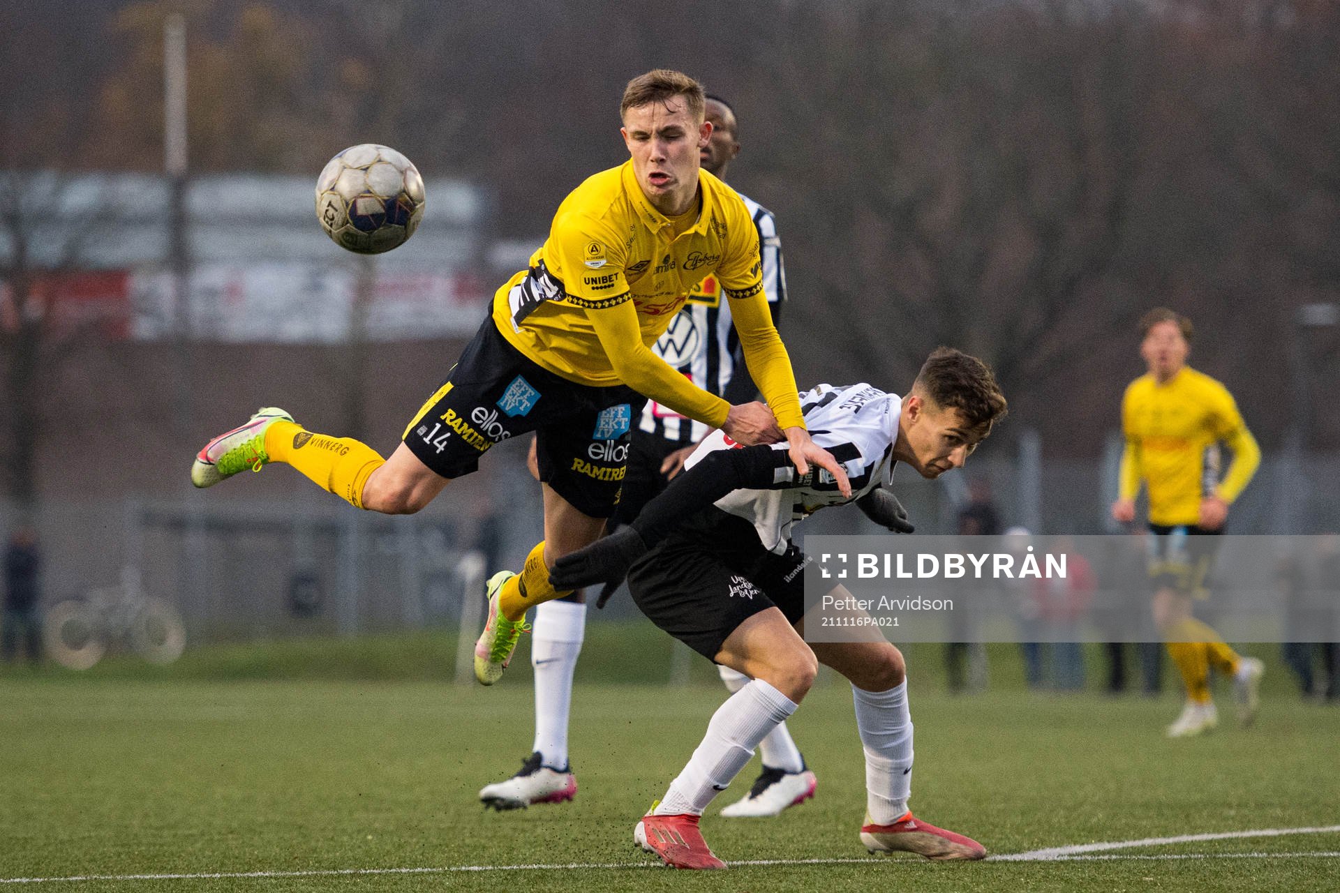 Elfsborgs Jacob Ondrejka och Landskronas Camil Jebara