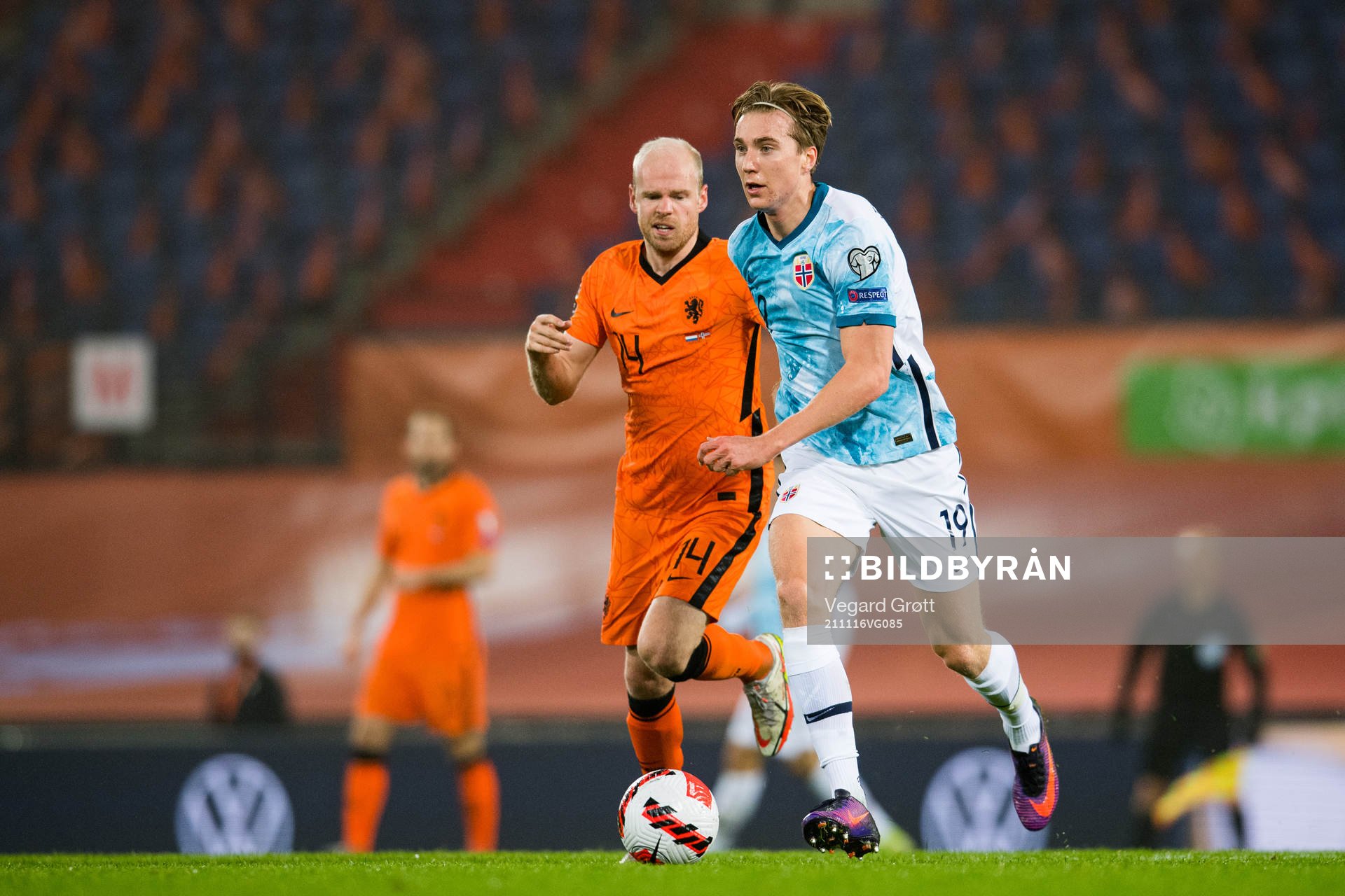 Kristian Thorstvedt of Norway and Davy Klaassen. of