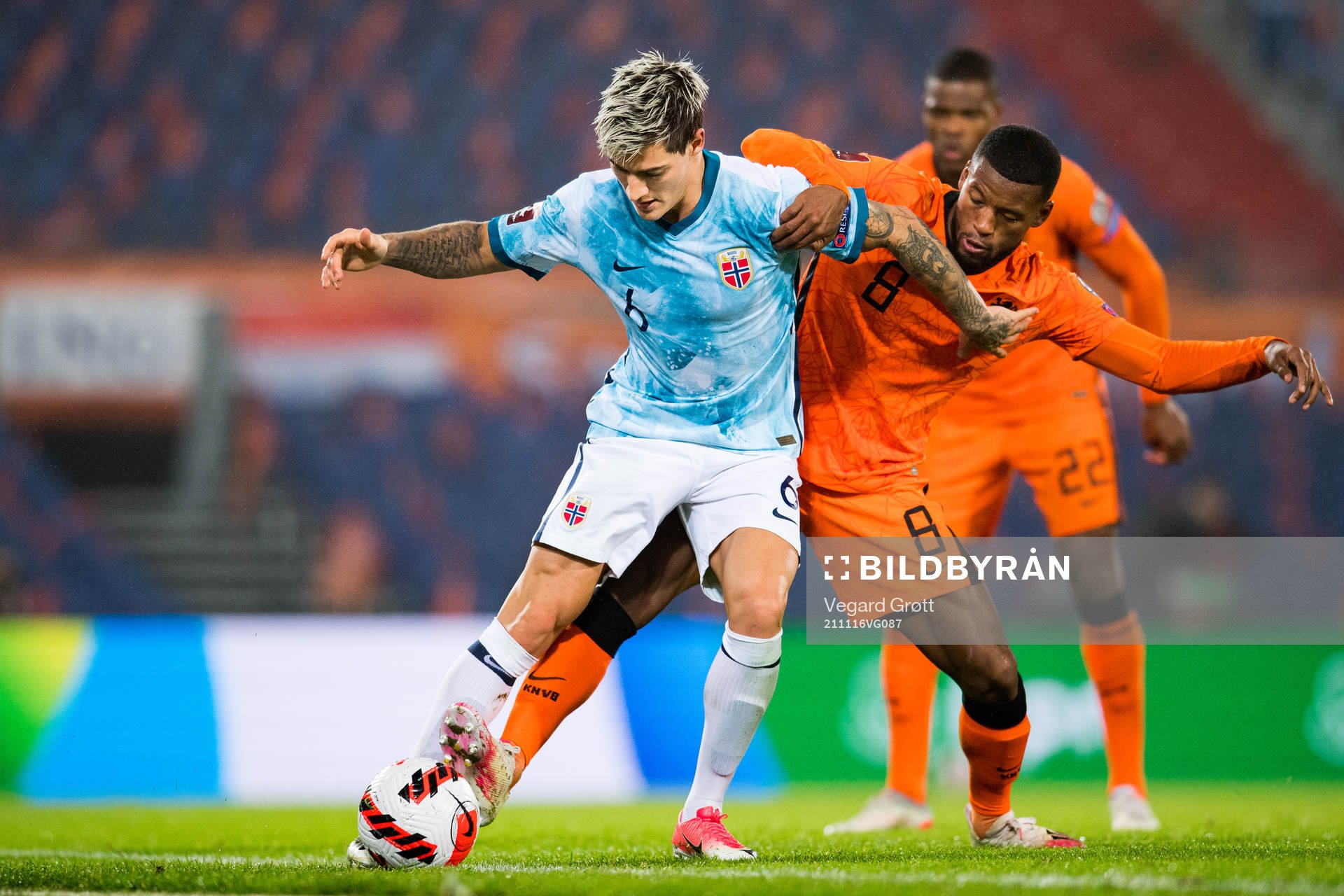Mathias Normann of Norway and Georginio Wijnaldum of