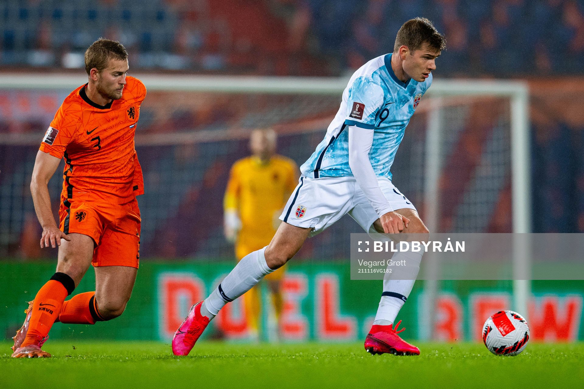 Matthijs de Ligt of Netherlands and Alexander Sørloth of