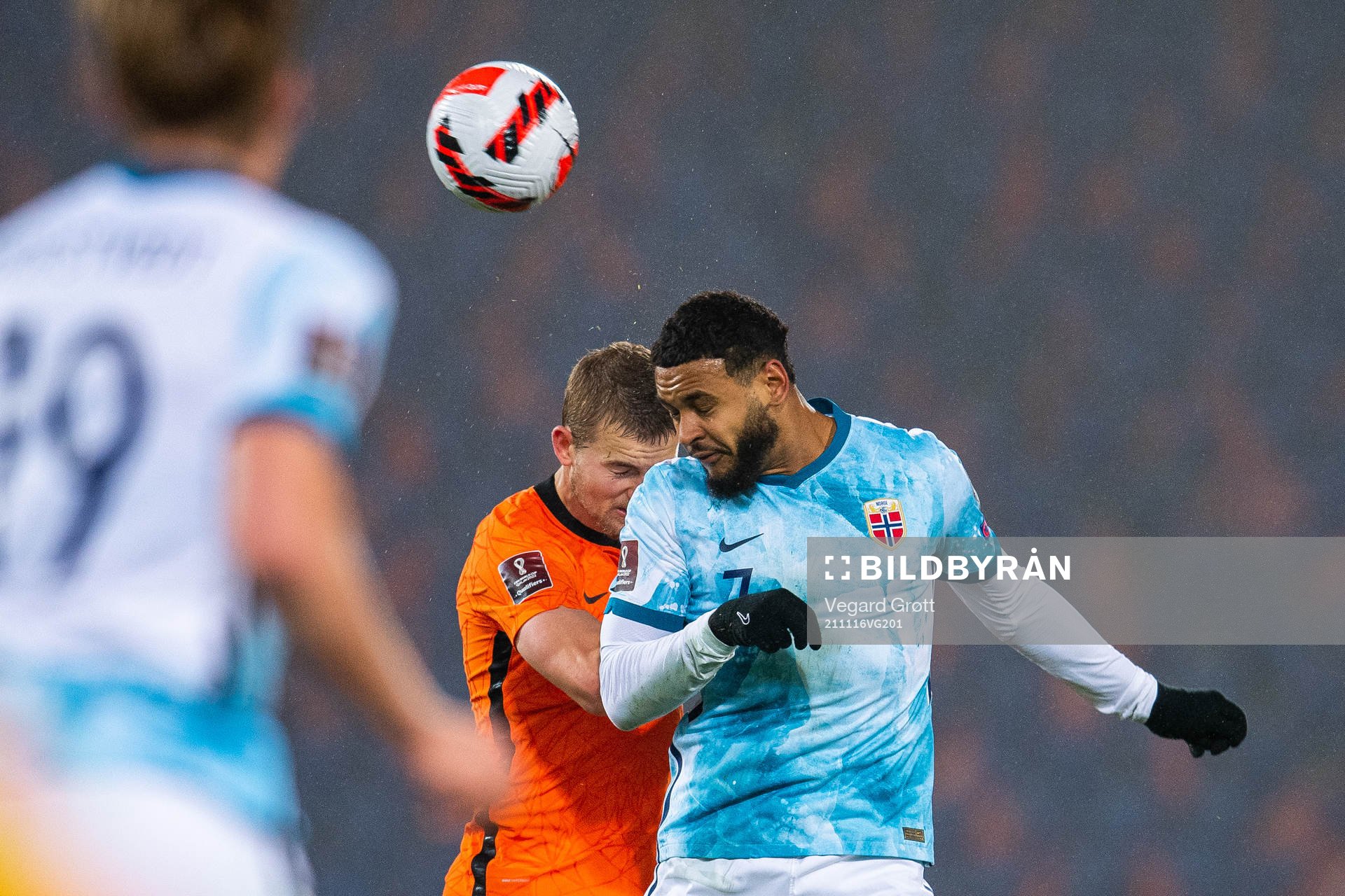Matthijs de Ligt of Netherlands and Joshua King of Norway