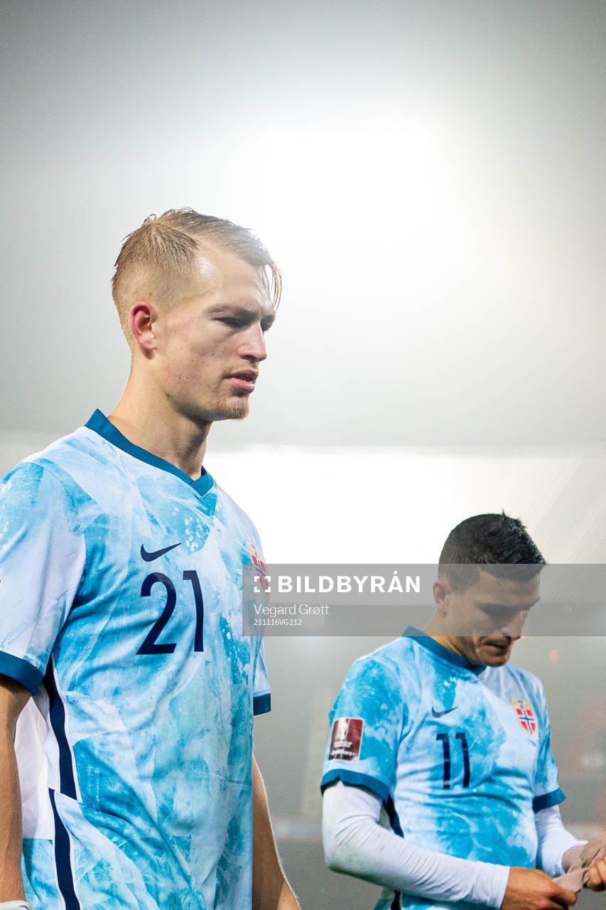 Andreas Hanche-Olsen and Mohamed Elyounoussi of Norway look