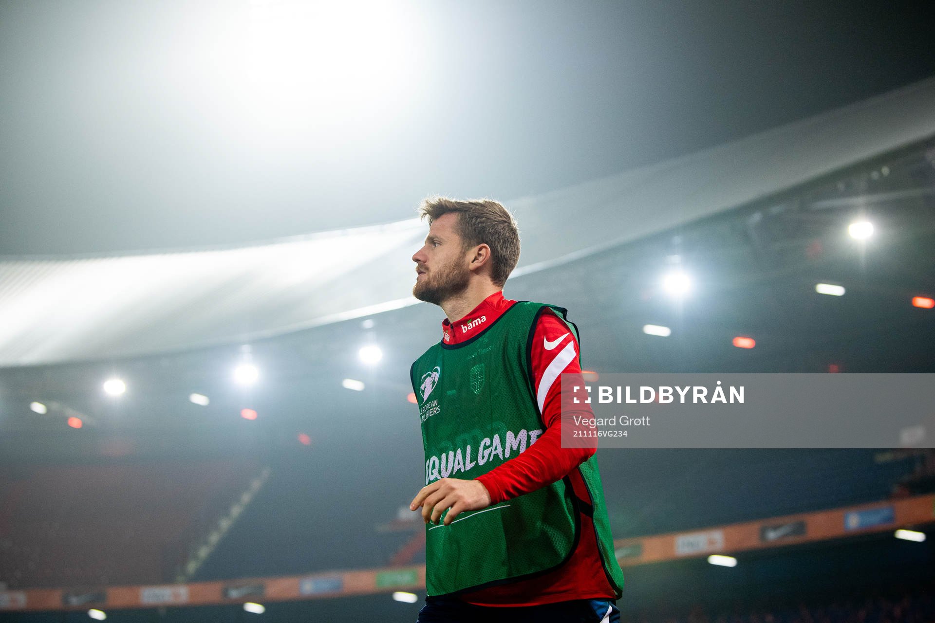 Fredrik Midtsjø of Norway warms up