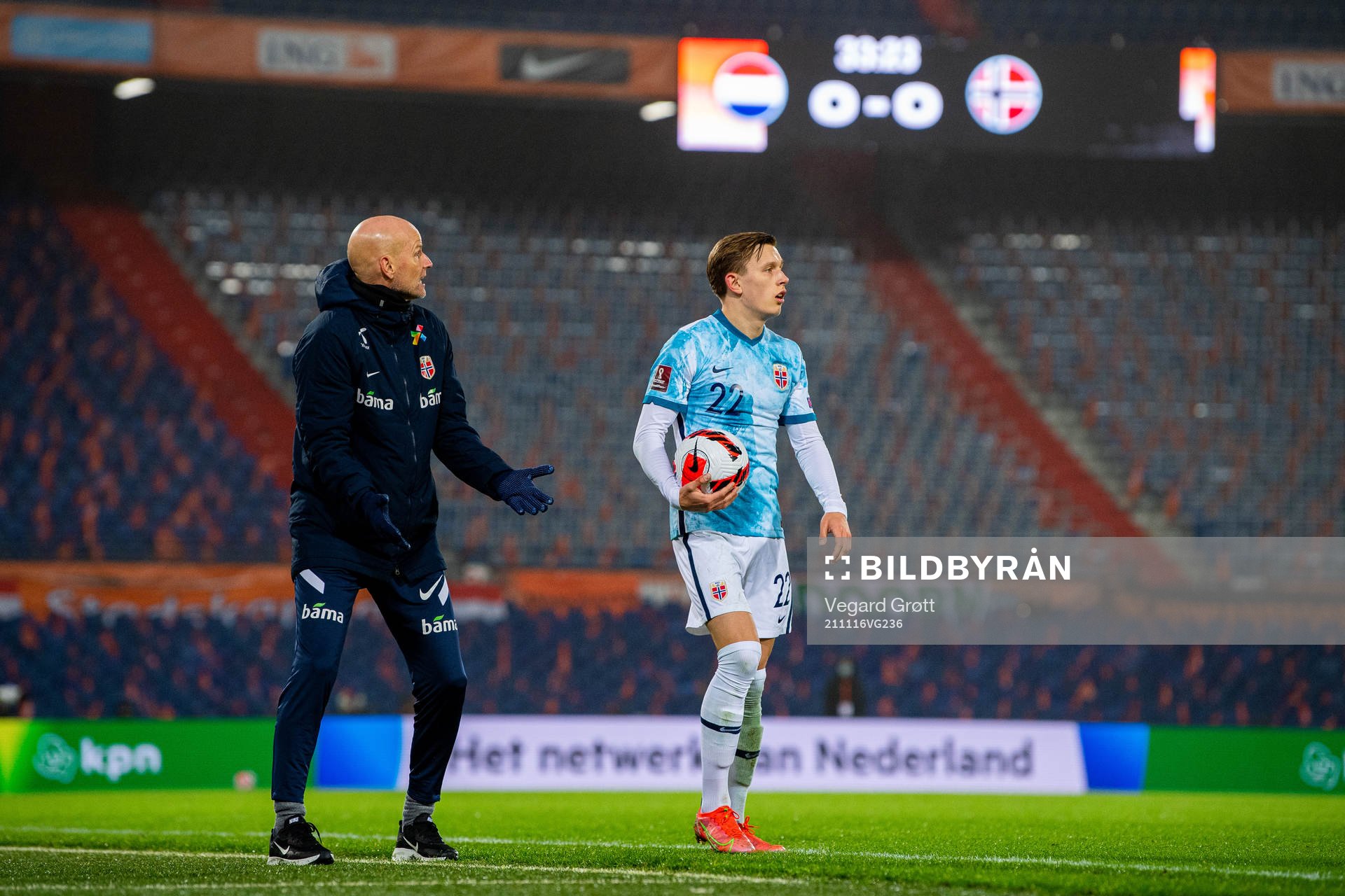 Ståle Solbakken, head coach, and Marcus Holmgren Pedersen