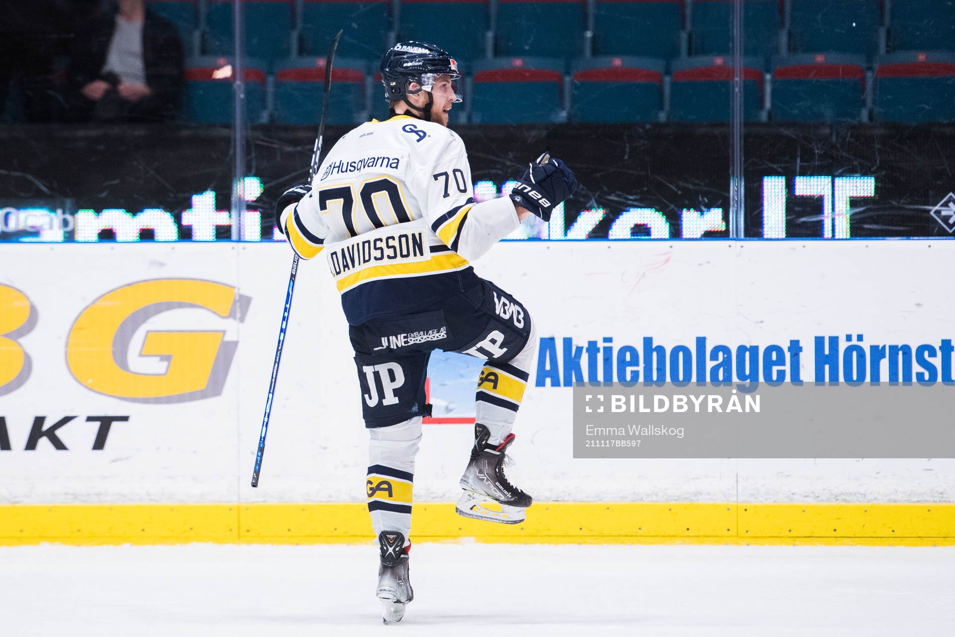 s Marcus Davidsson jublar