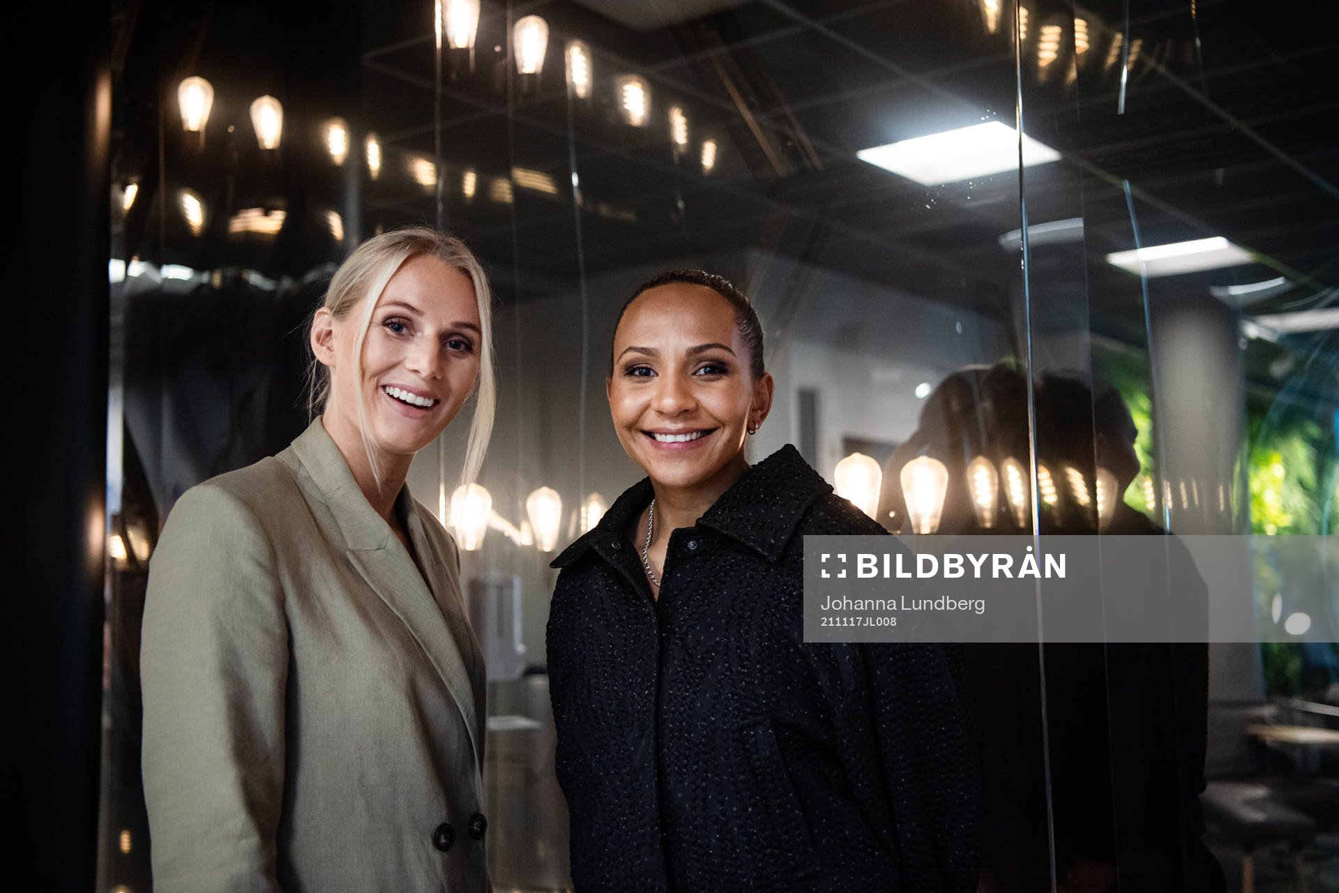 Stina Blackstenius och Madelen Janogy