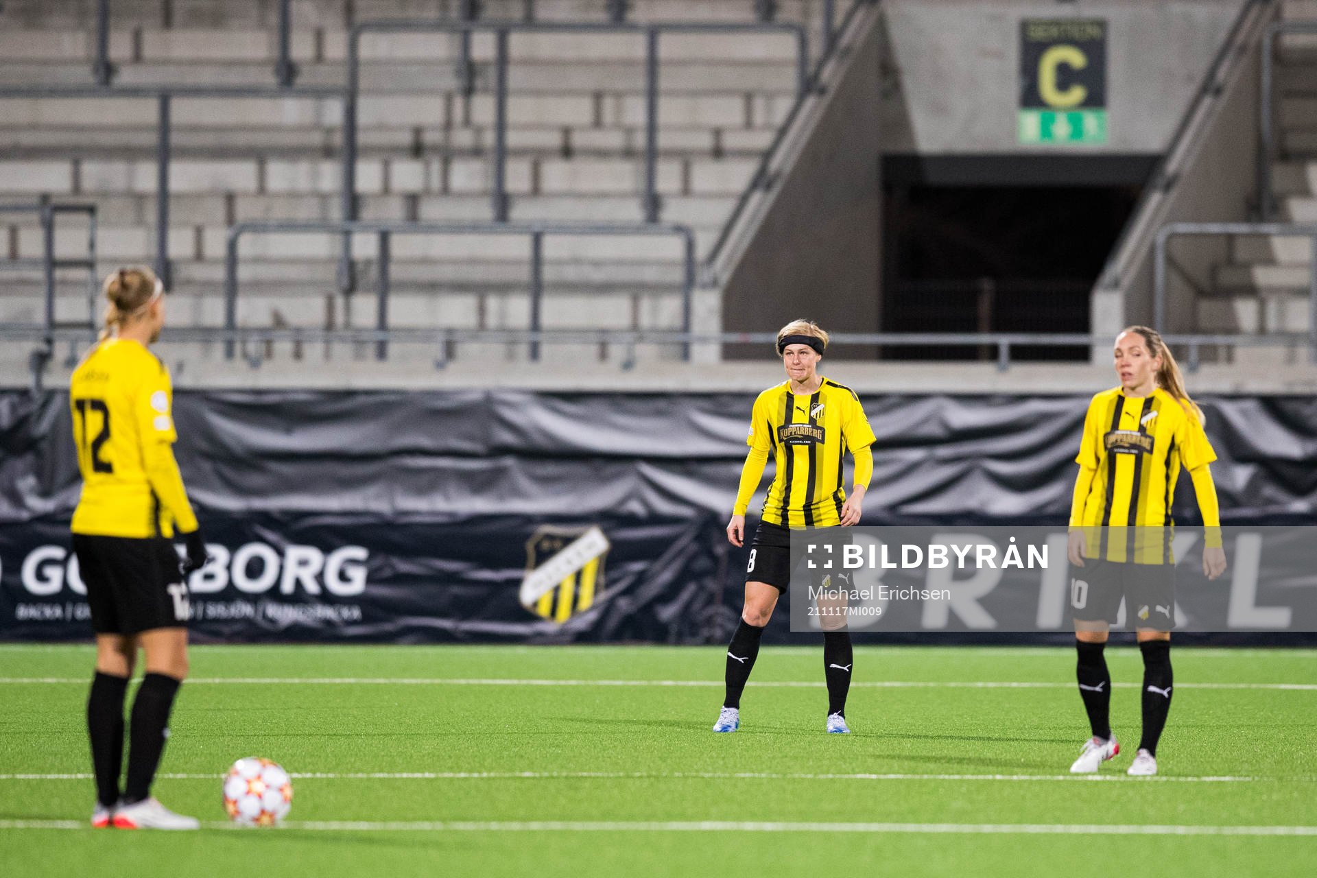 Luna Nörgaard Gevitz of Häcken looks dejected