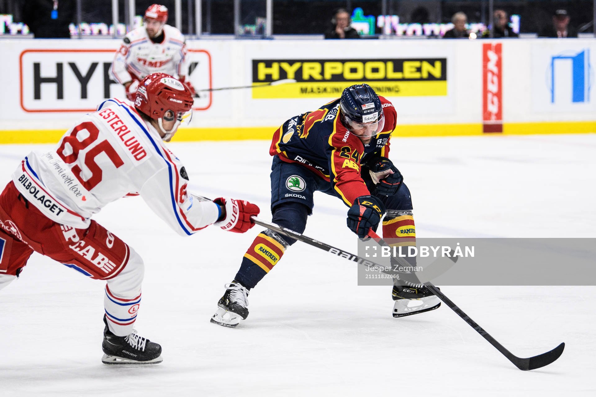 Timrås Filip Westerlund och Djurgårdens Ludvig Rensfeldt