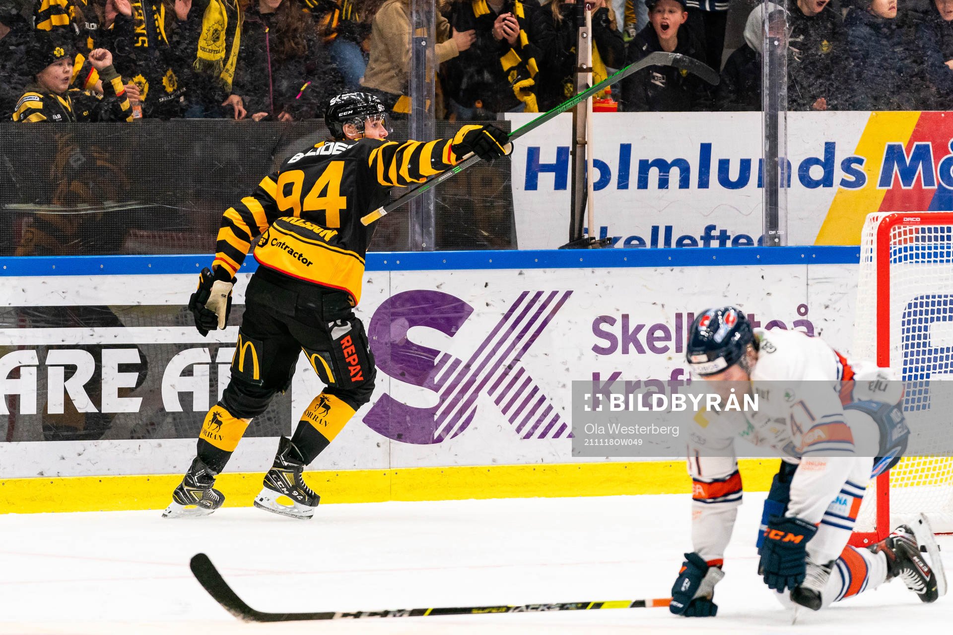 Skellefteås Linus Karlsson jublar