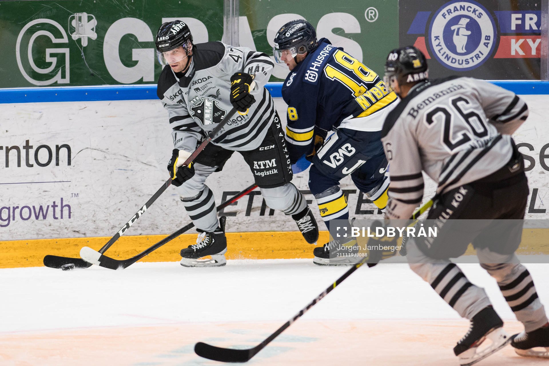 s Eric Norin och HV71:s Zion Nybeck