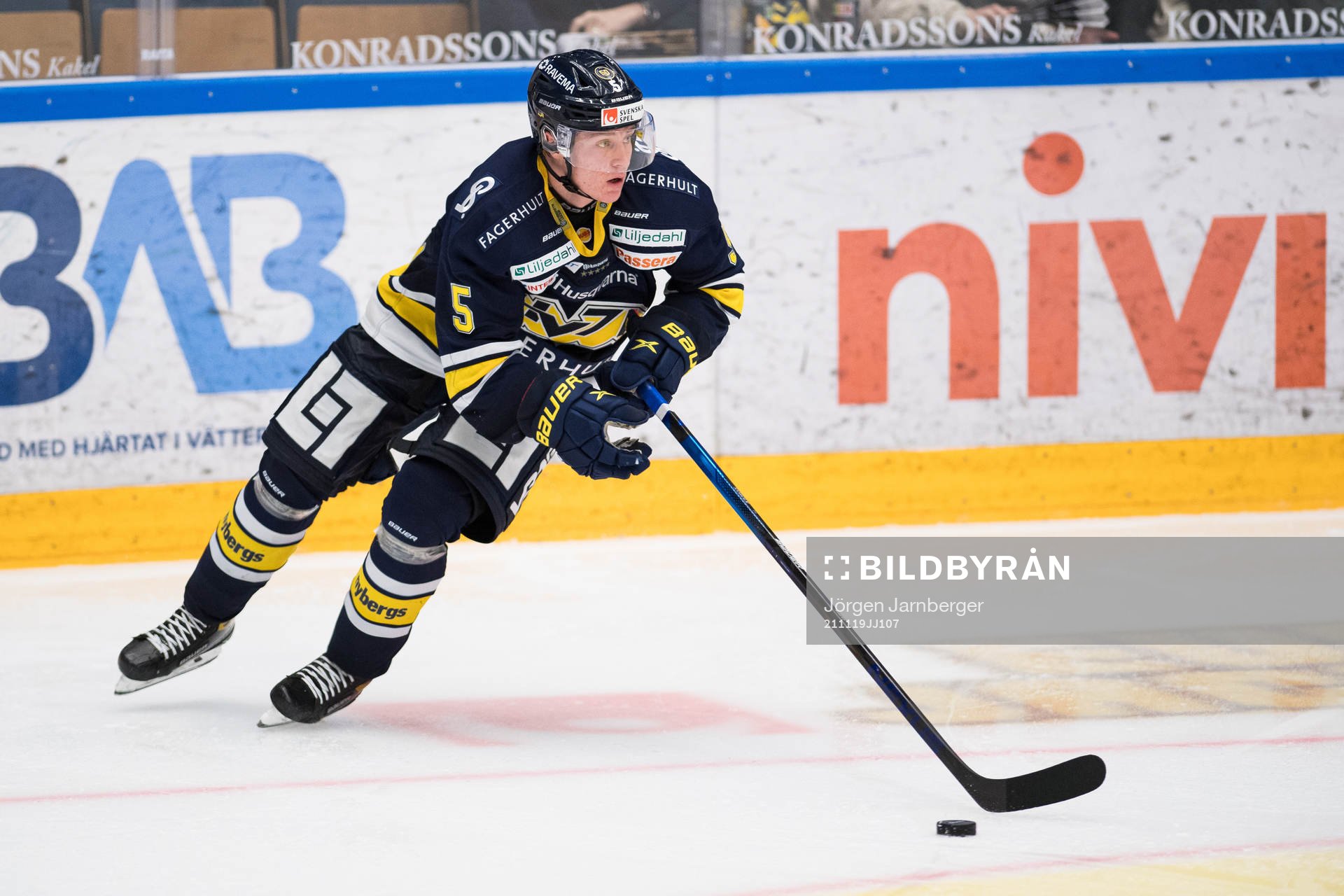 s Victor Sjöholm